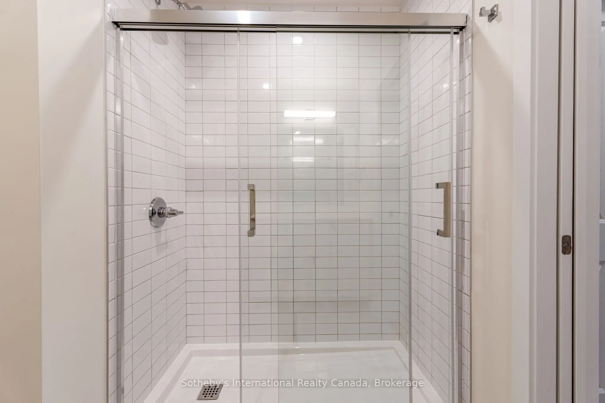 121 Mary Street #316