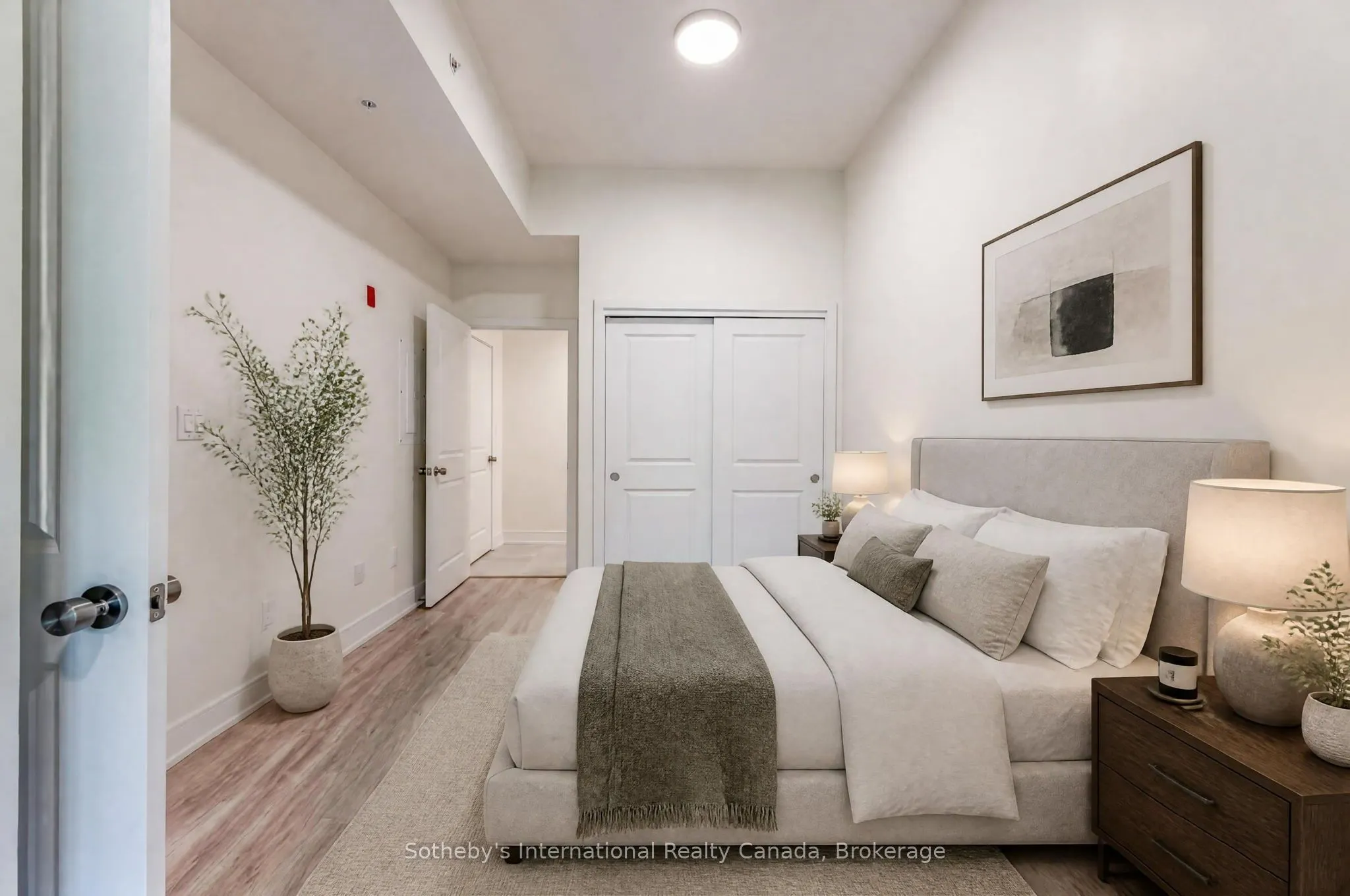 121 Mary Street #316