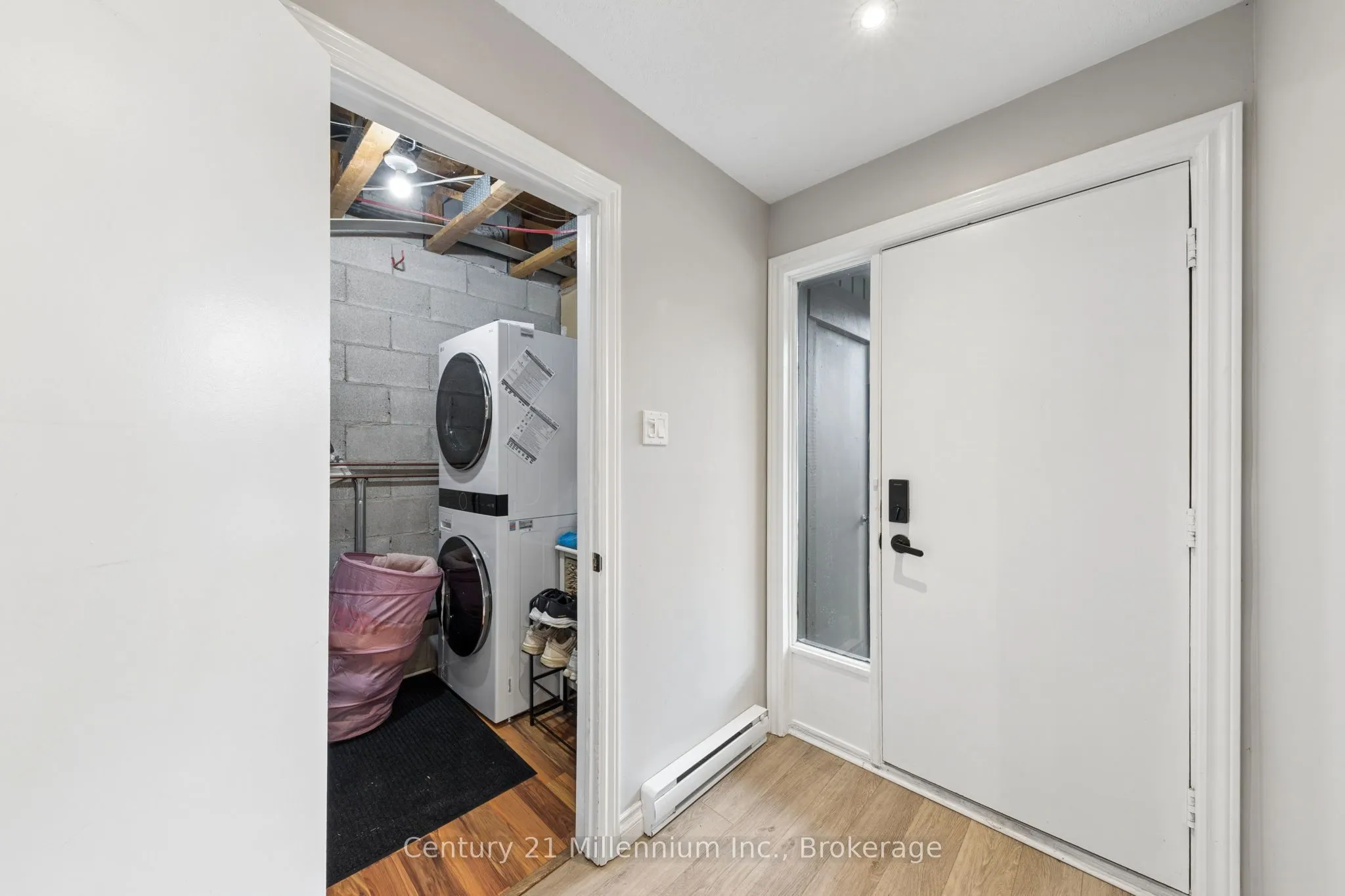 156 ESCARPMENT Crescent #16
