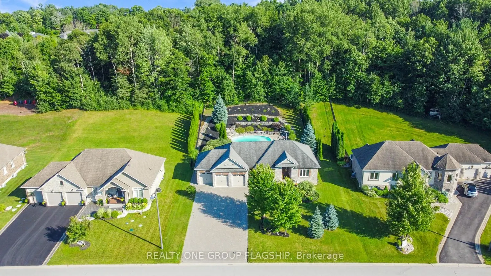 24 Wendat Trail E
