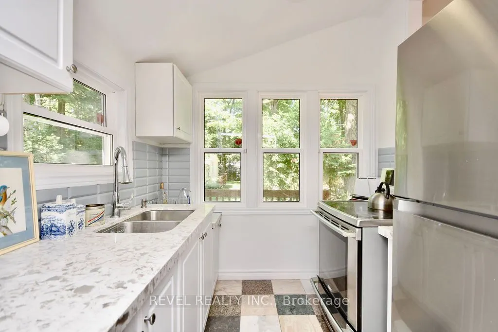 39 Domar Road