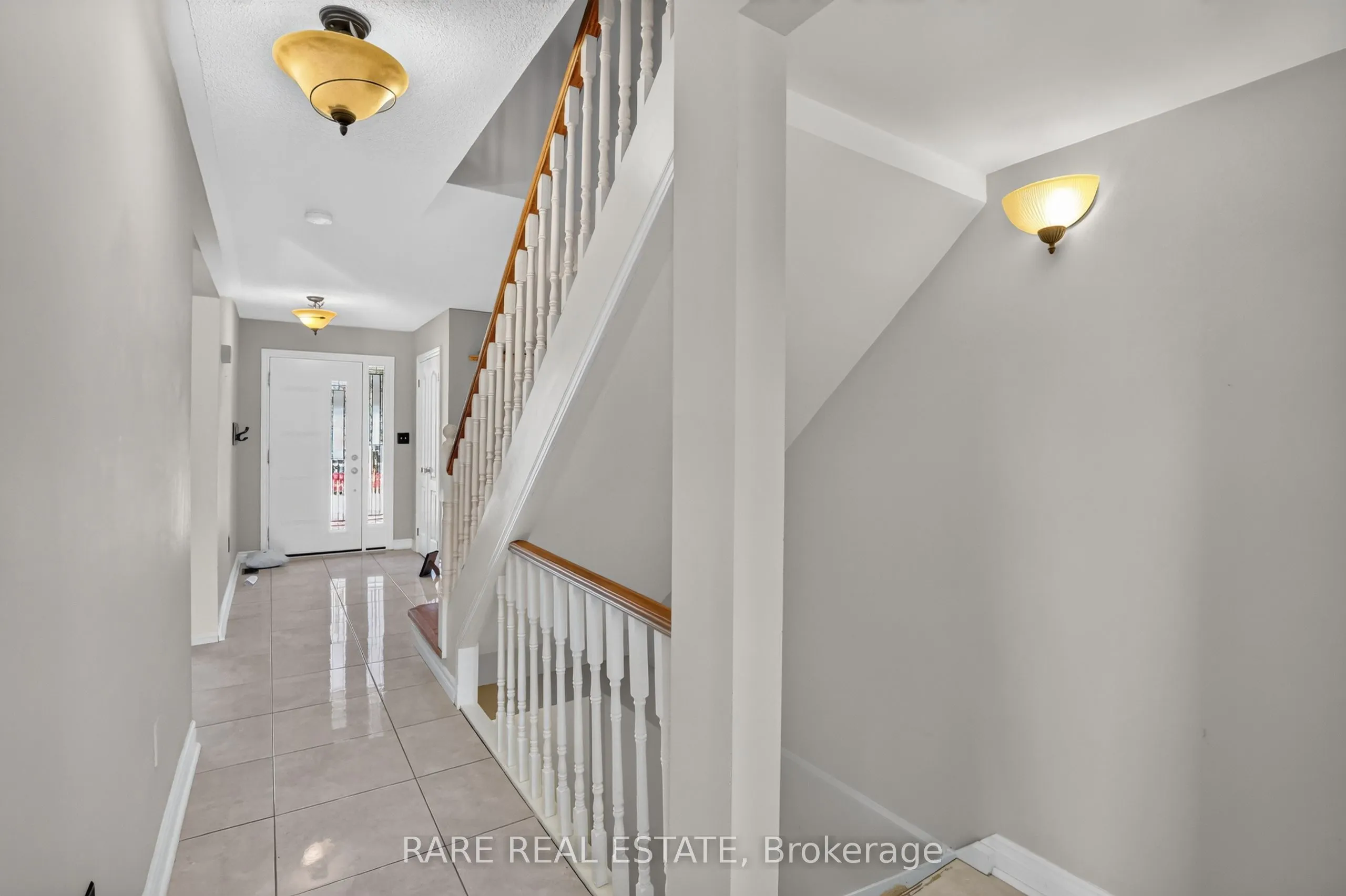 25 Edgewood Crescent