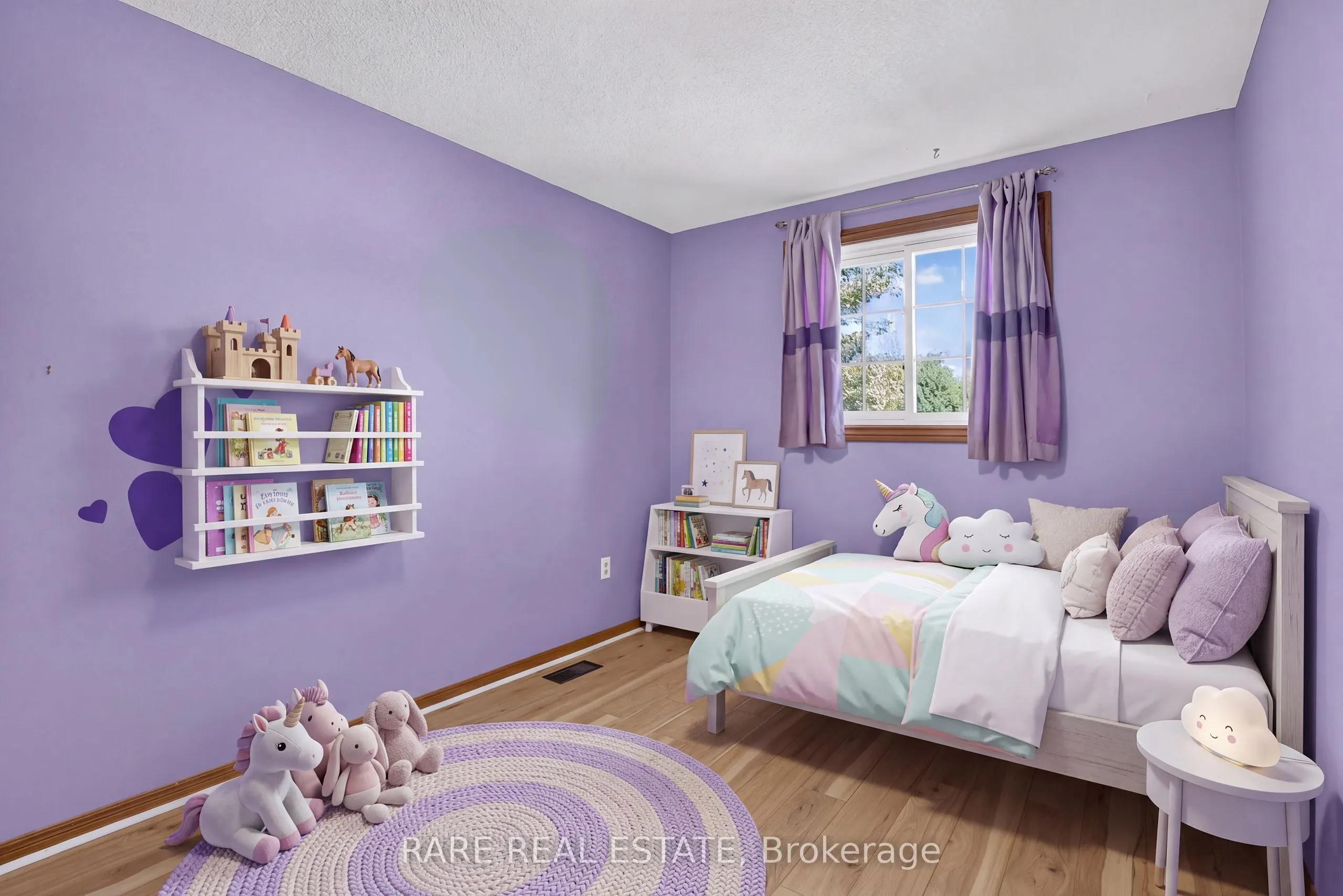 25 Edgewood Crescent