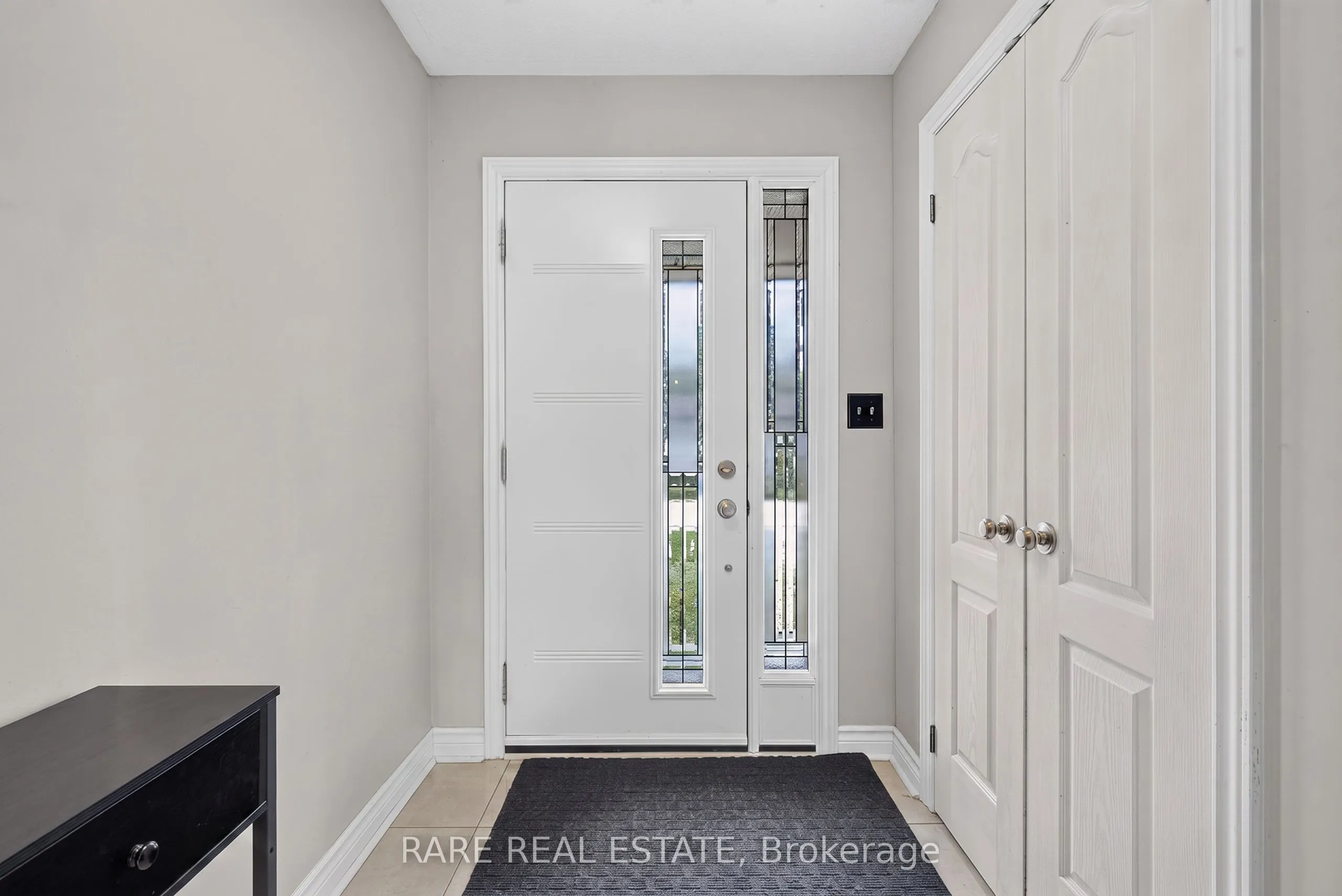 25 Edgewood Crescent