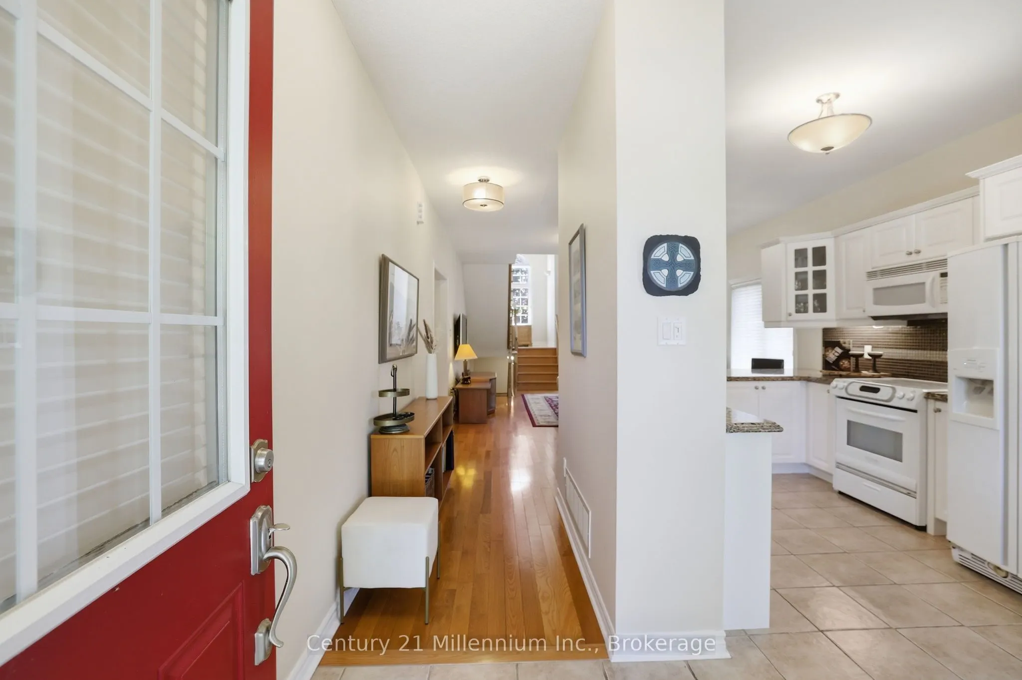 18 Thomas Drive