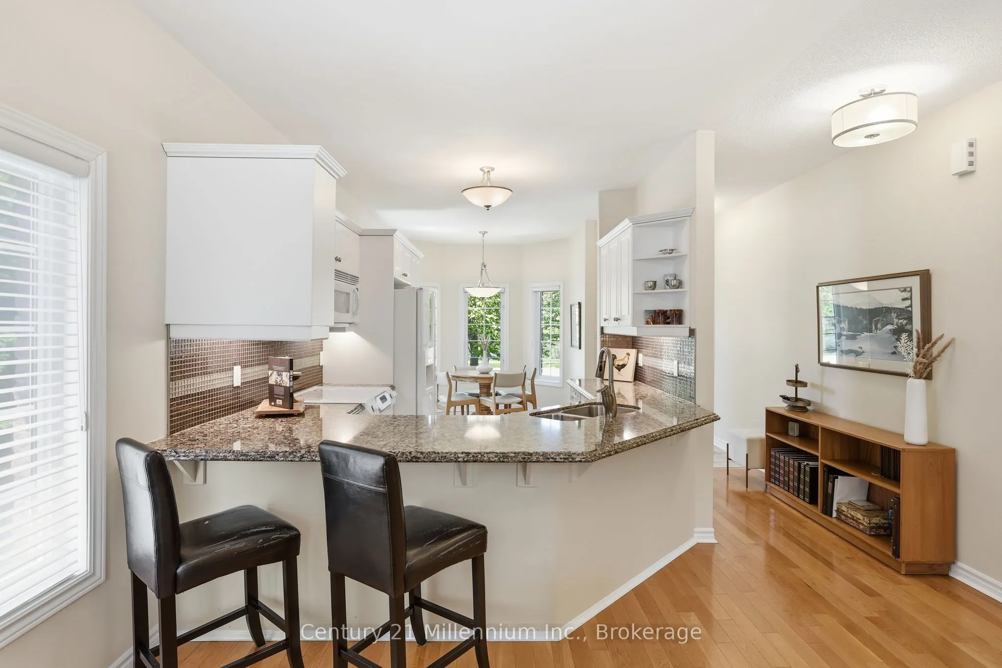 18 Thomas Drive