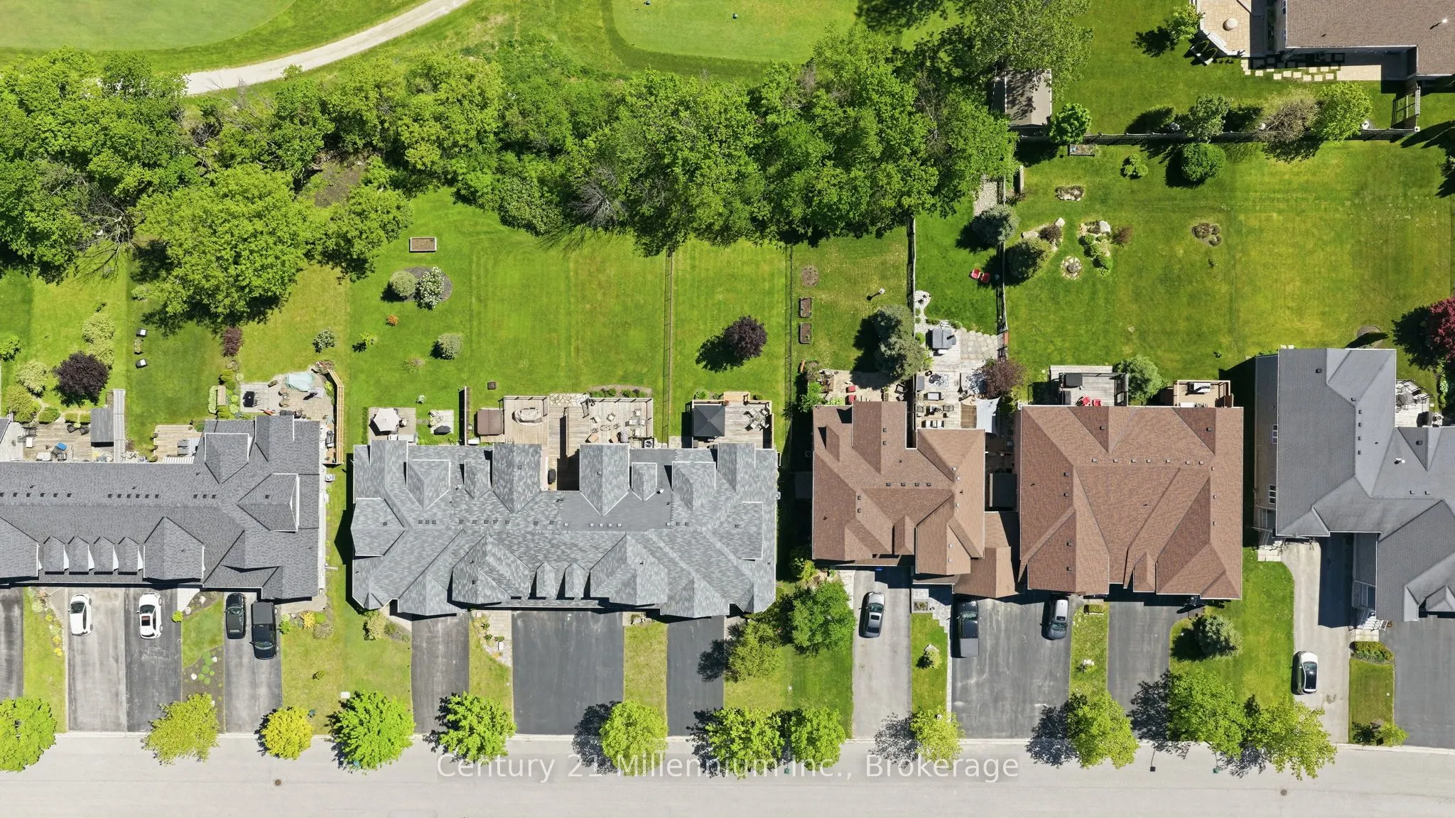 18 Thomas Drive