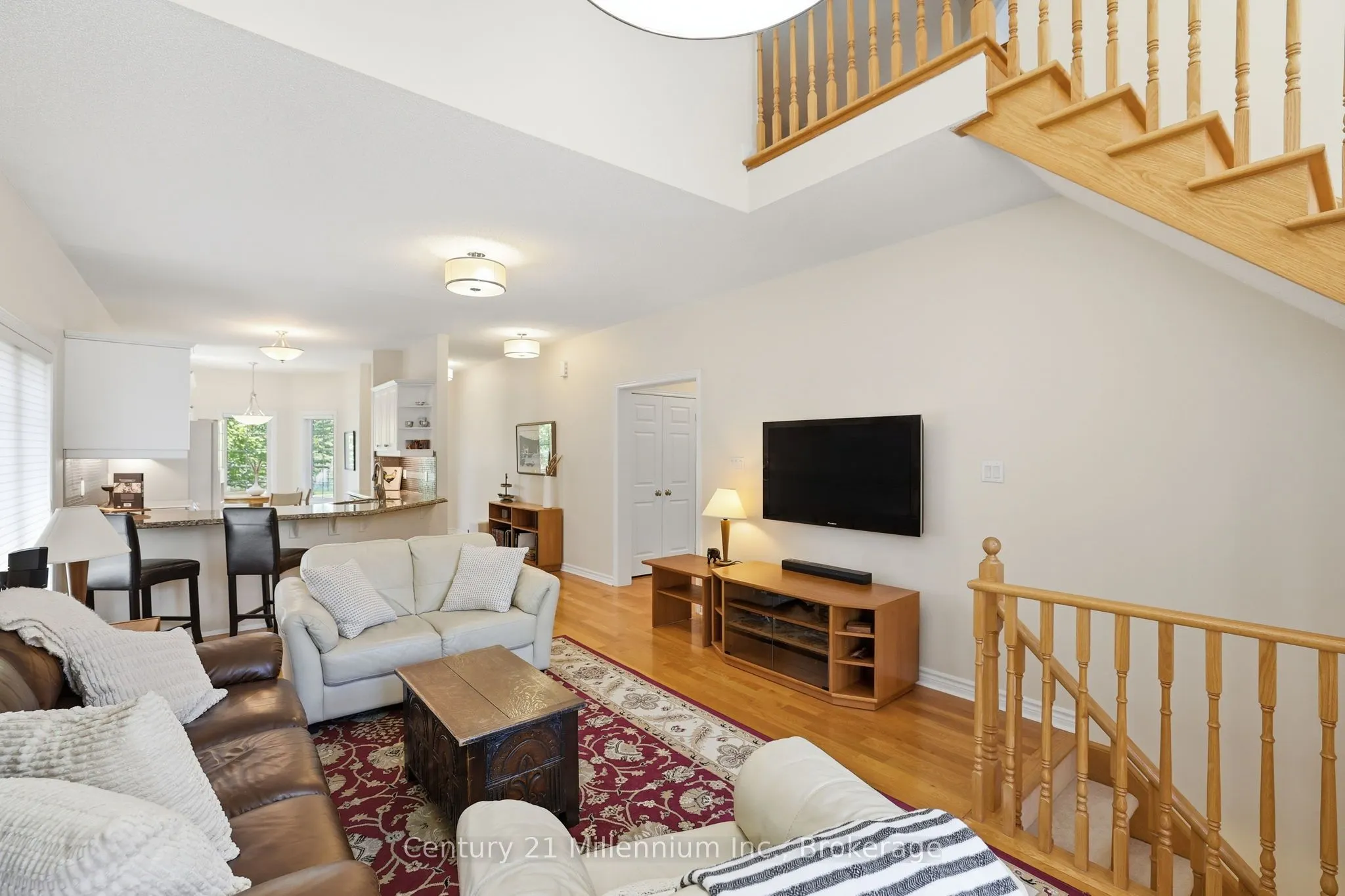18 Thomas Drive