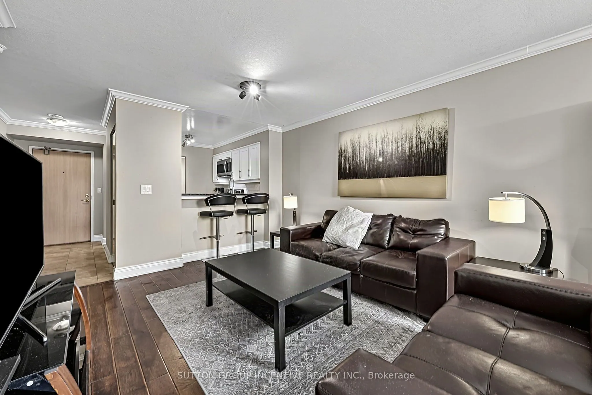 140 Dunlop Street E #304