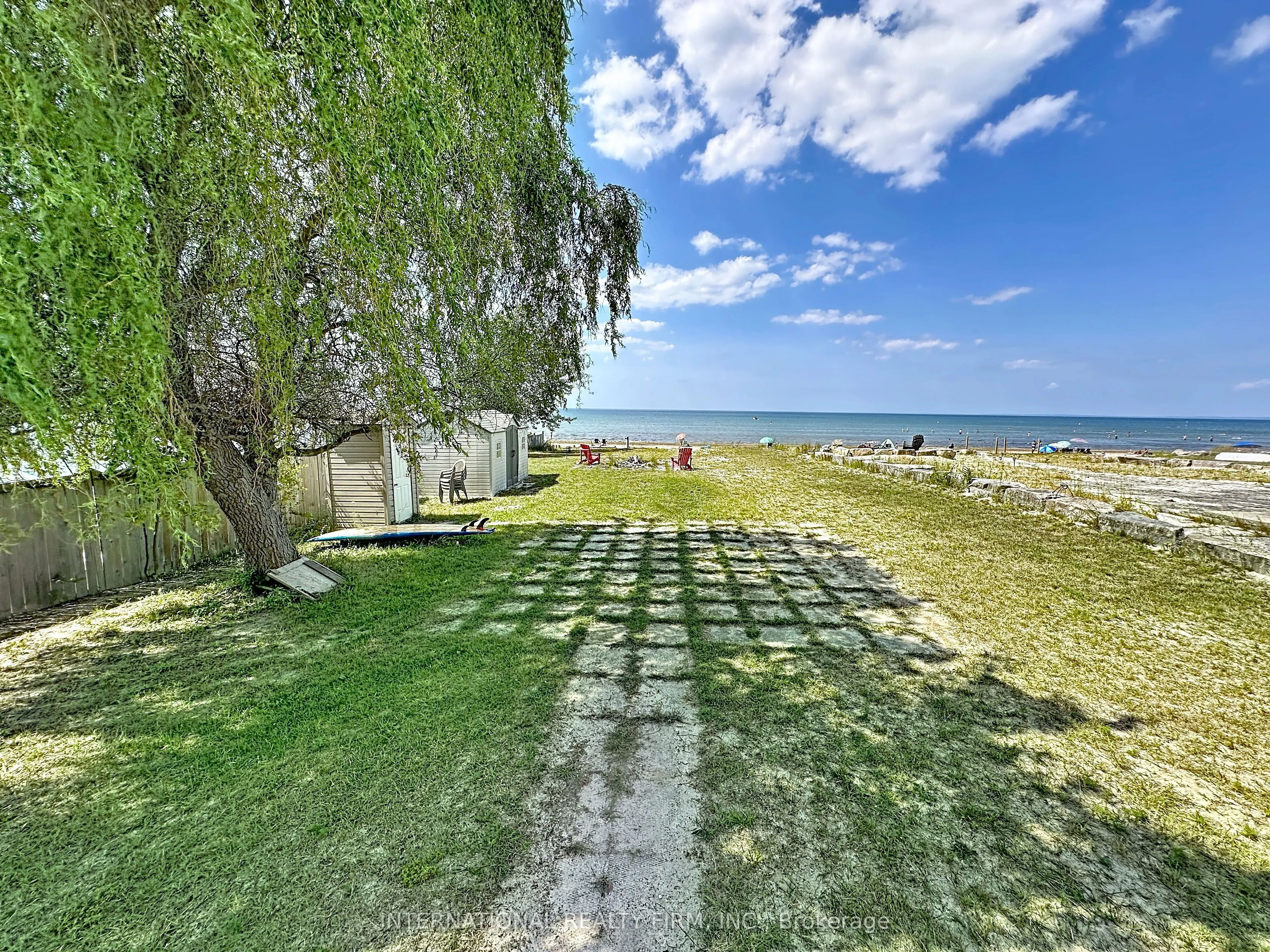 966 Shore Lane
