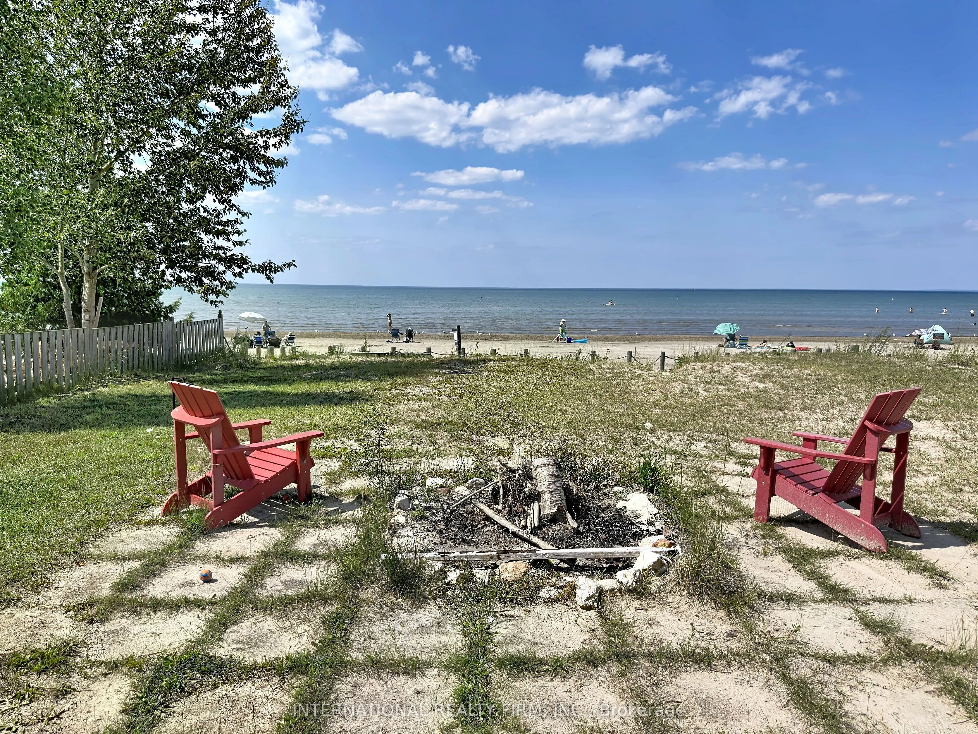 966 Shore Lane