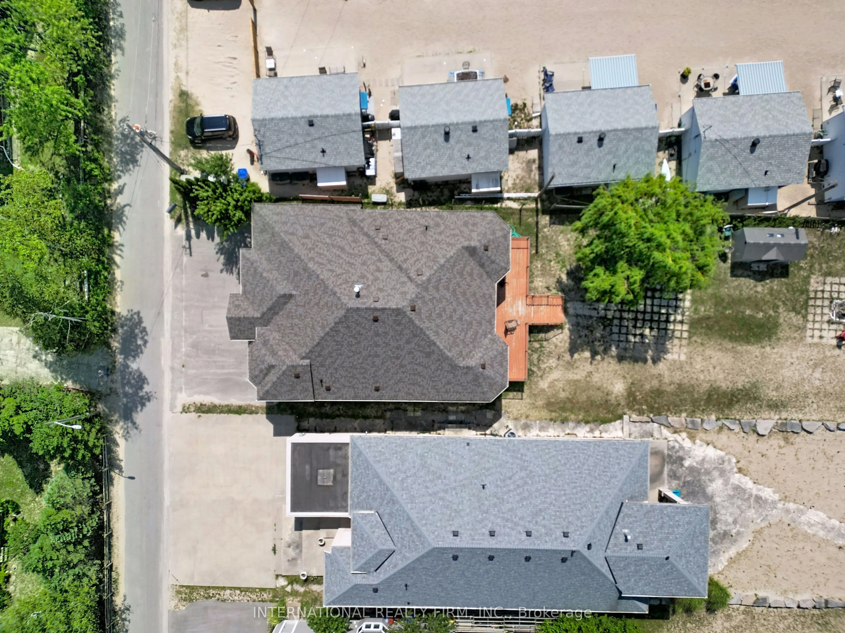 966 Shore Lane