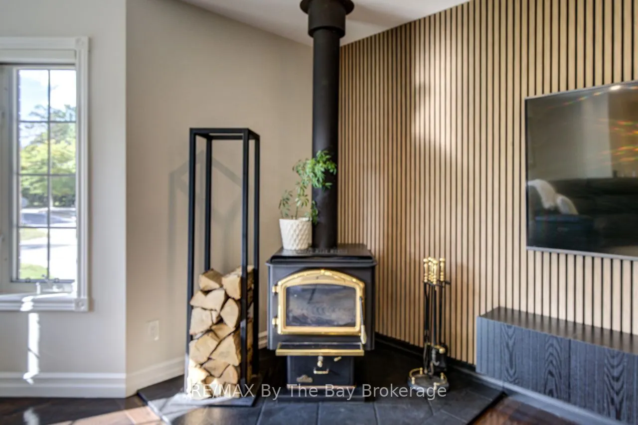 29 Downer Crescent