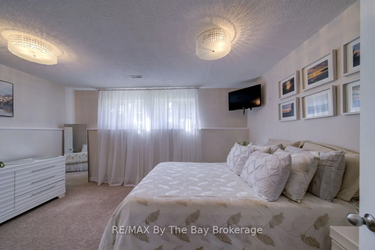29 Downer Crescent