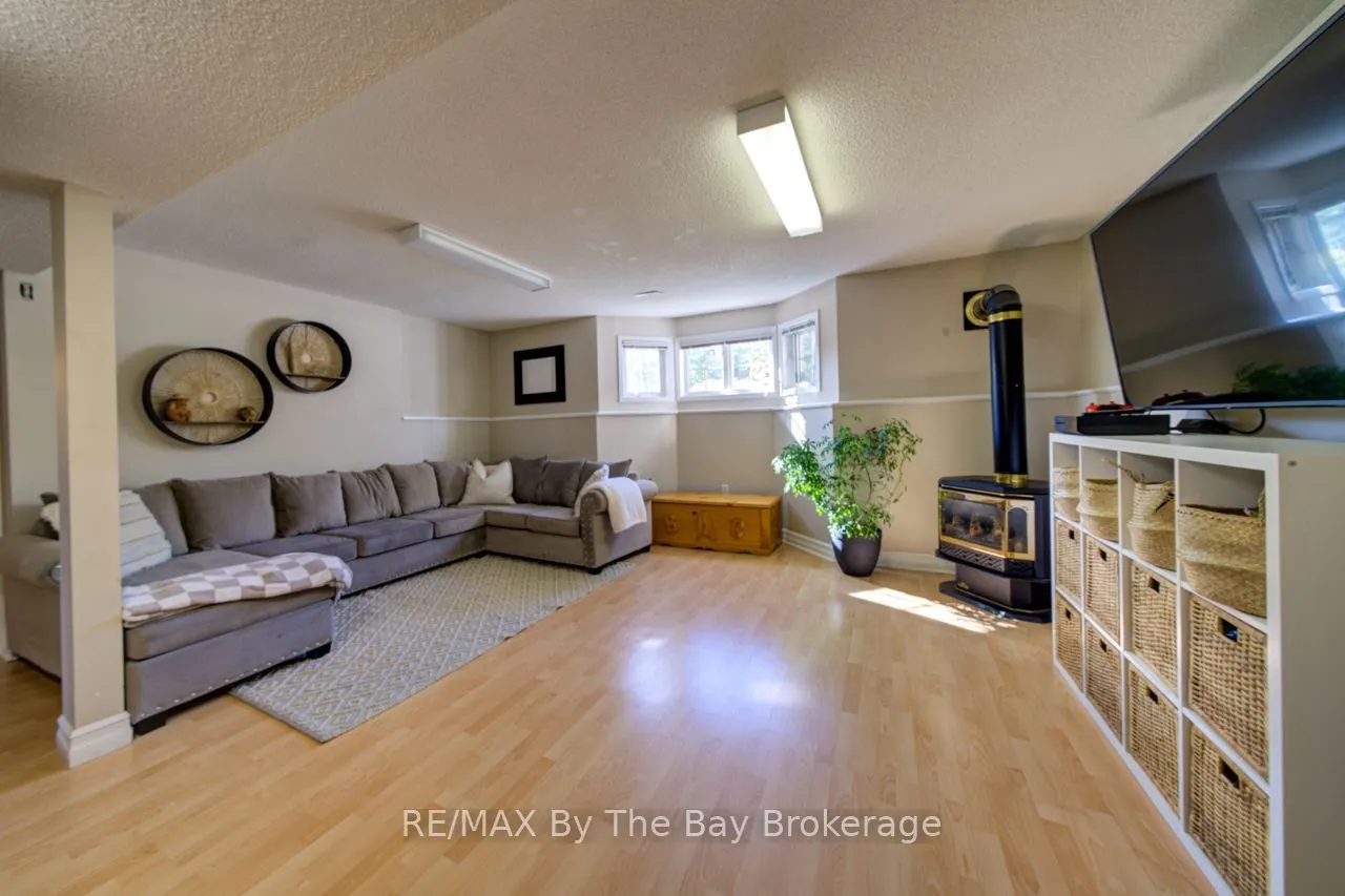 29 Downer Crescent