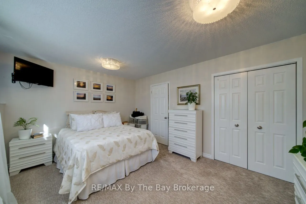 29 Downer Crescent
