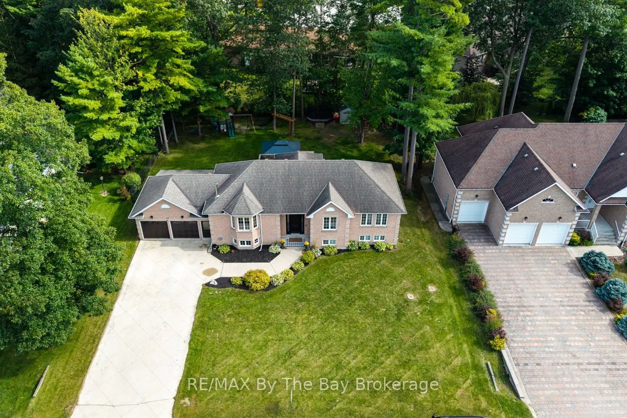 29 Downer Crescent