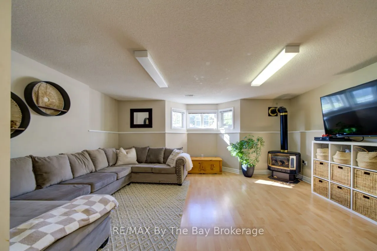 29 Downer Crescent