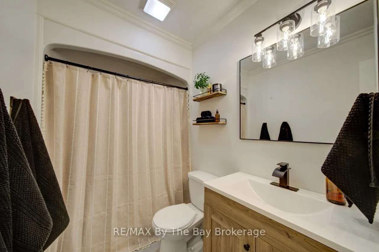 29 Downer Crescent
