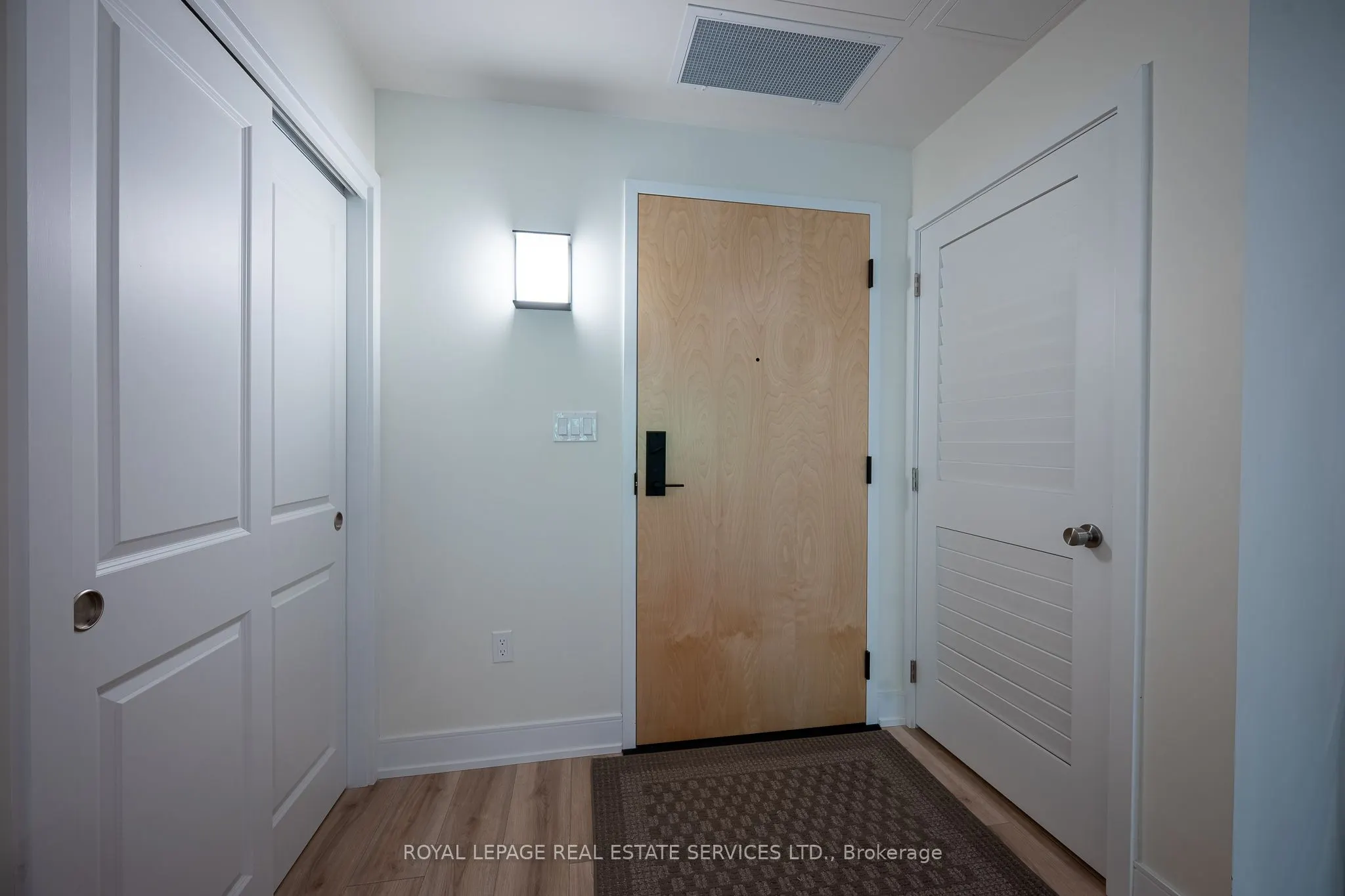 121 Mary Street #314