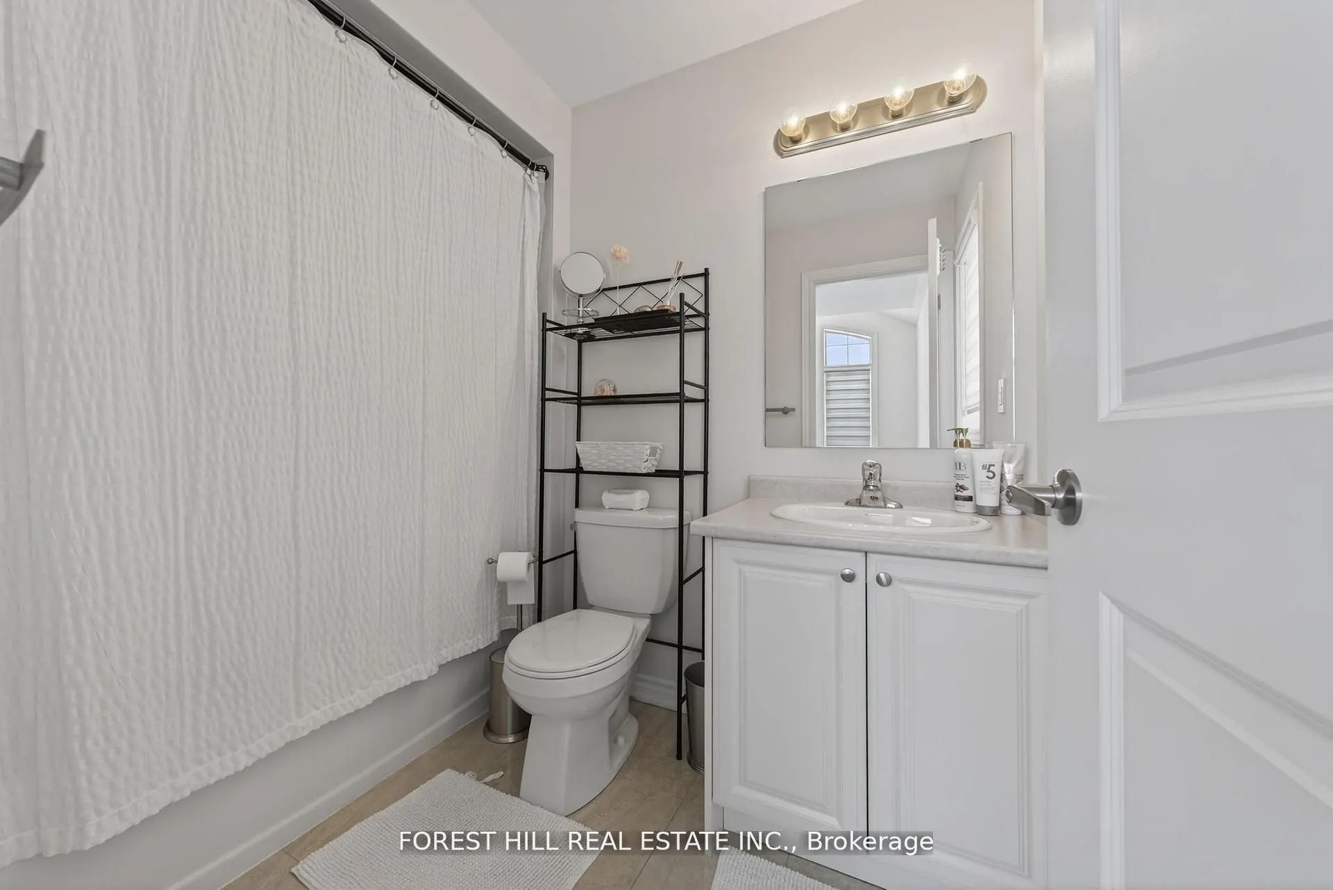 37 Rugman Crescent