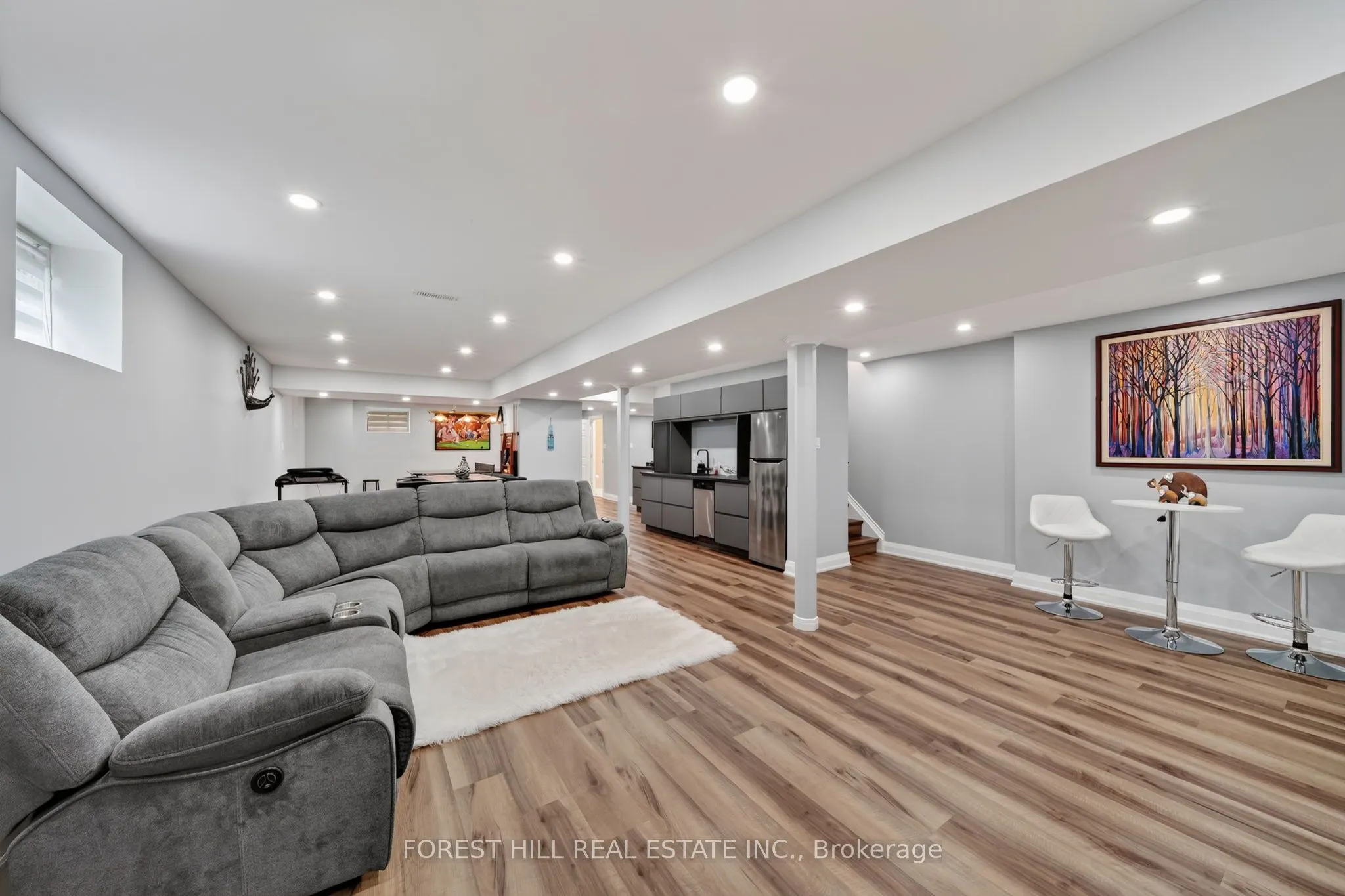 37 Rugman Crescent