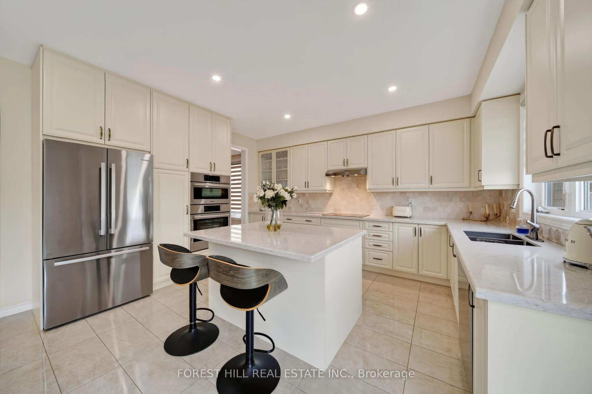 37 Rugman Crescent