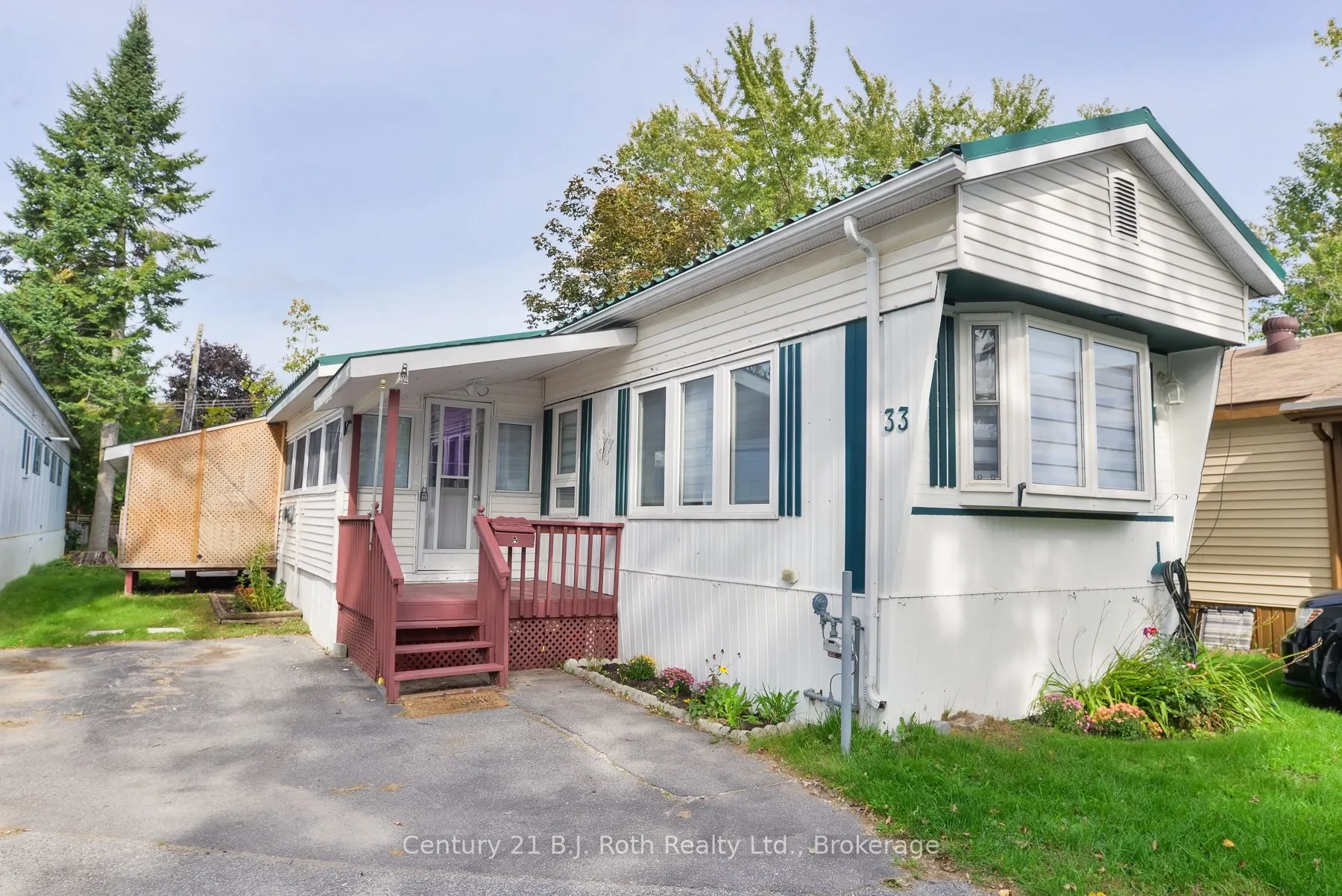 580 West Street S #33