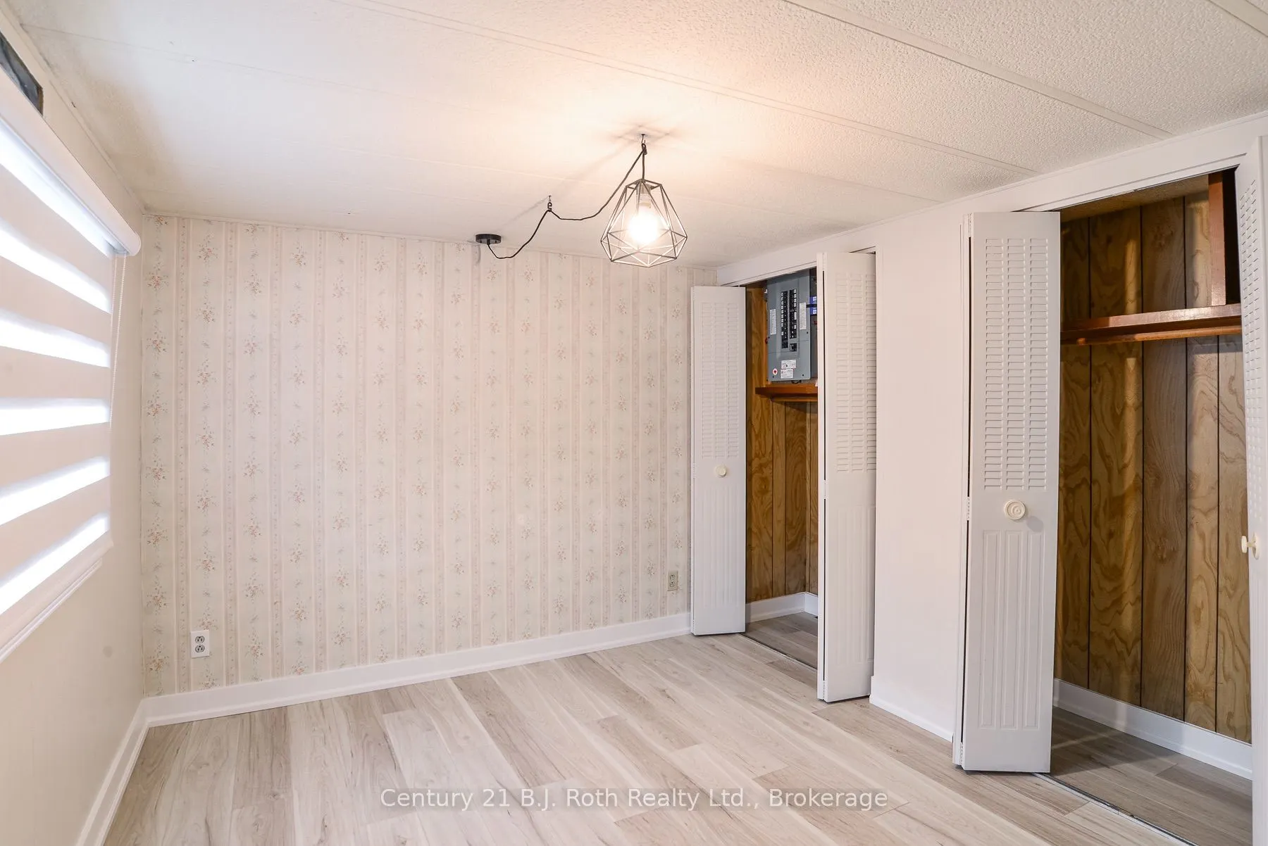 580 West Street S #33