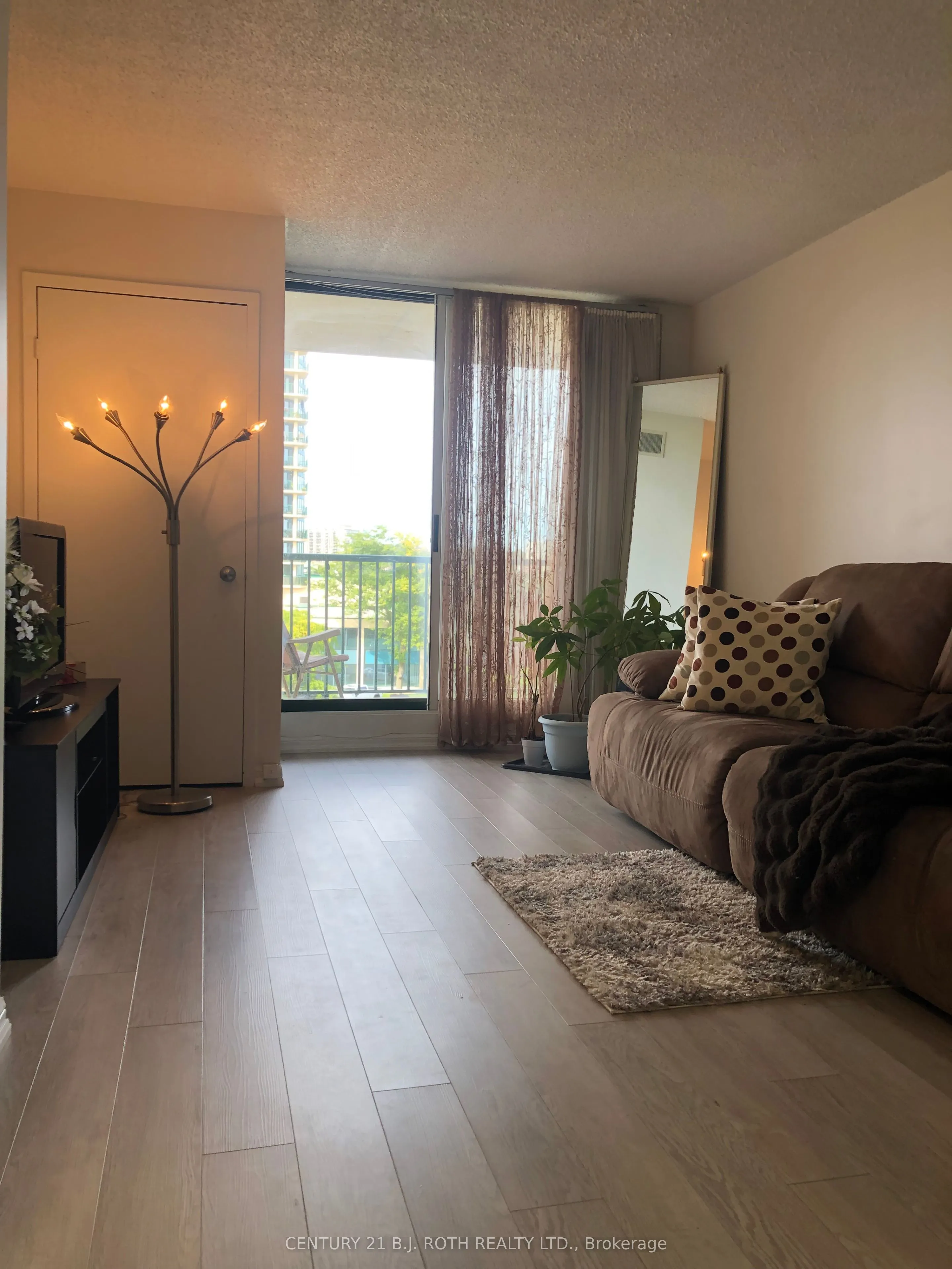 75 ellen Street #506