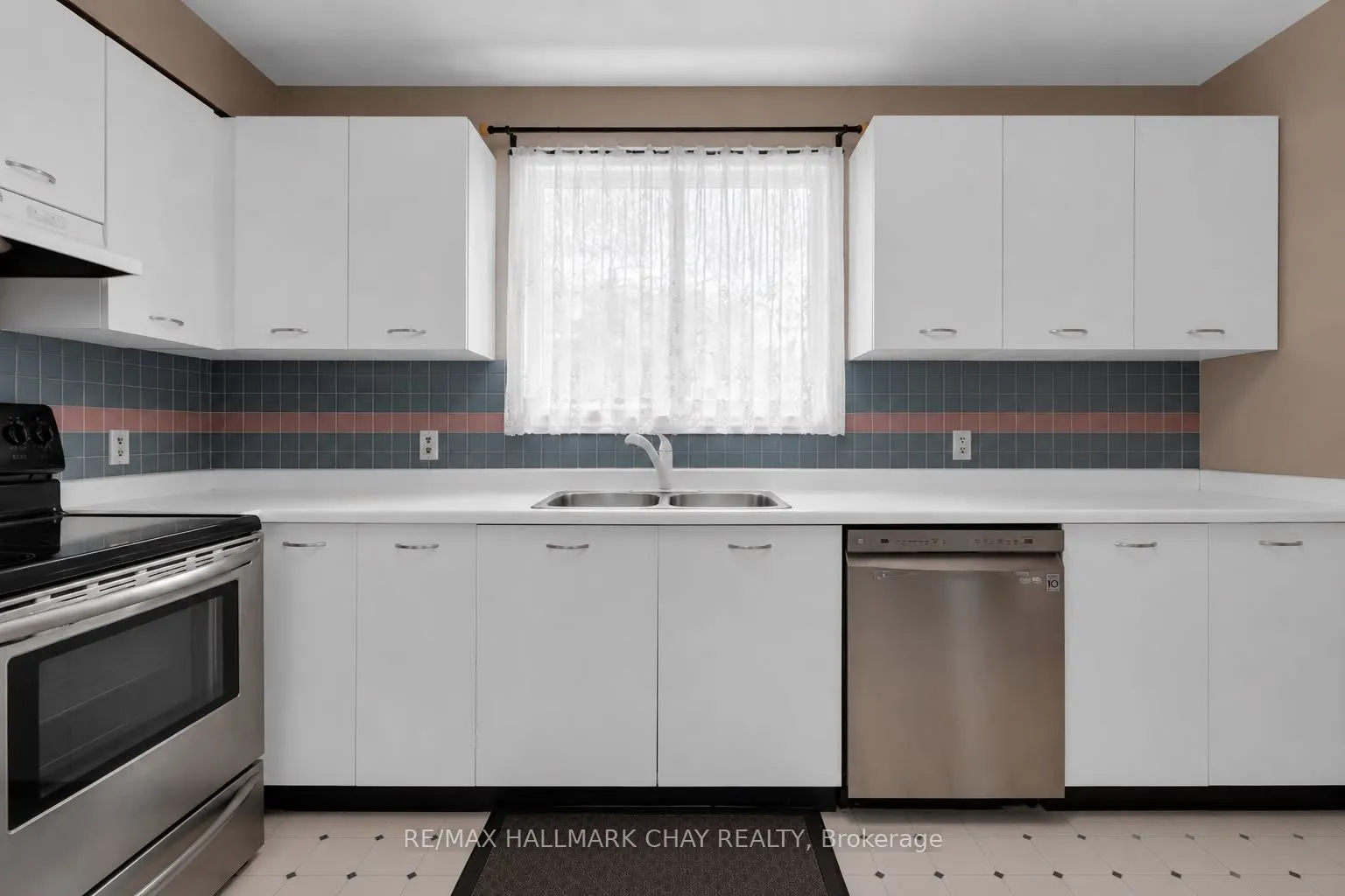 1 Quail Crescent #103