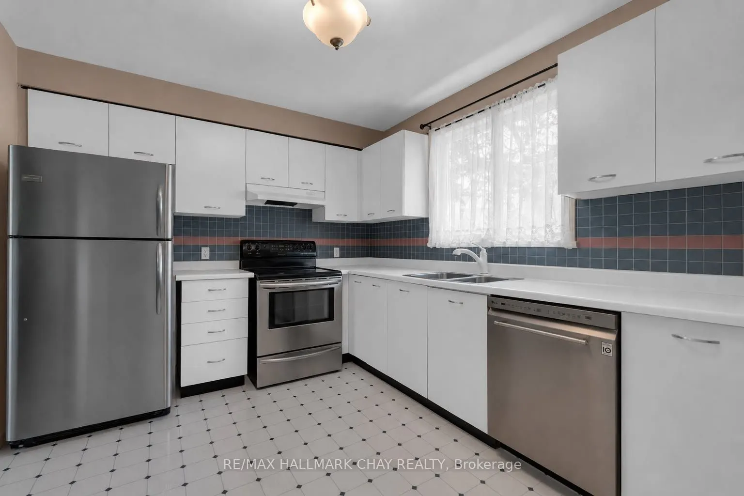 1 Quail Crescent #103