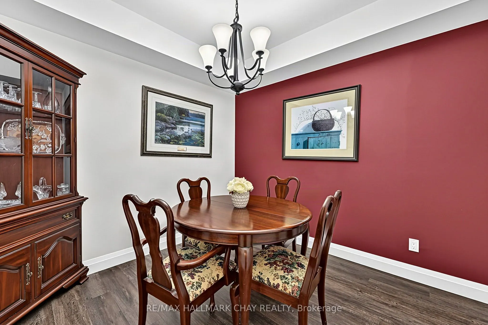58 Lakeside Terrace #819