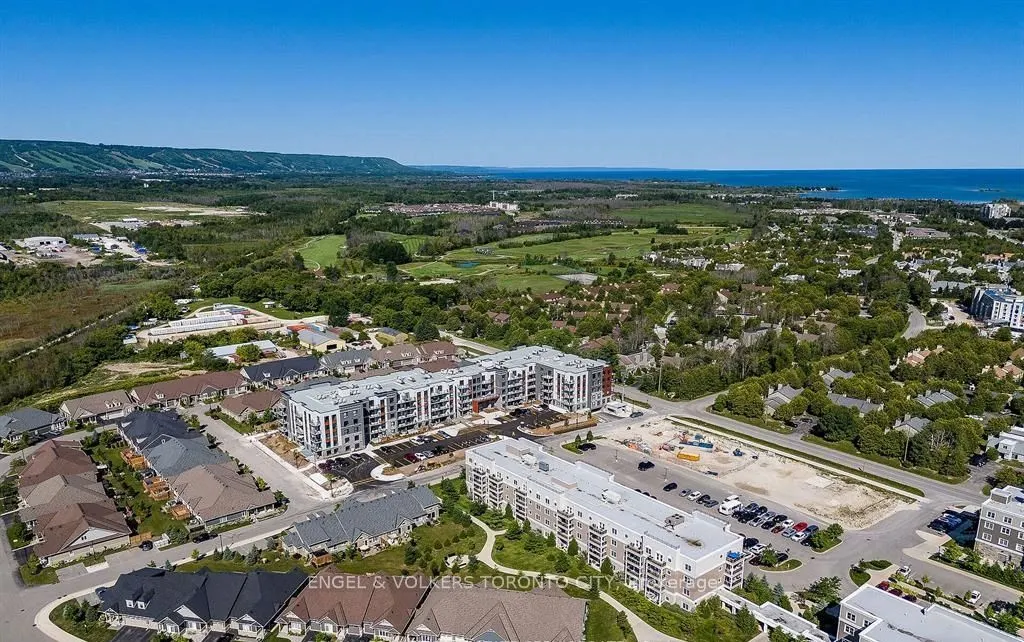 4 Kimberly Lane E #327
