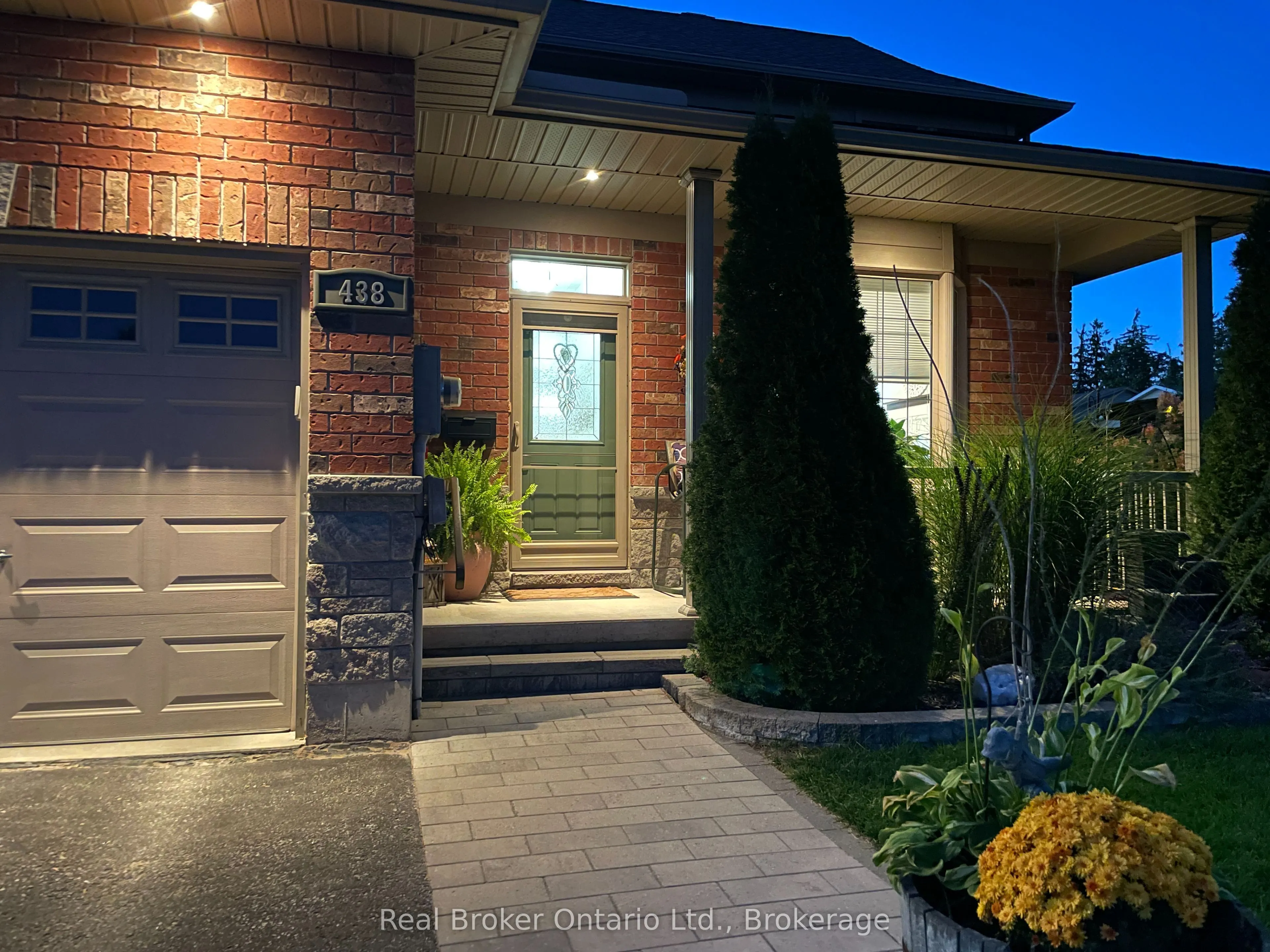 438 Shewfelt Crescent