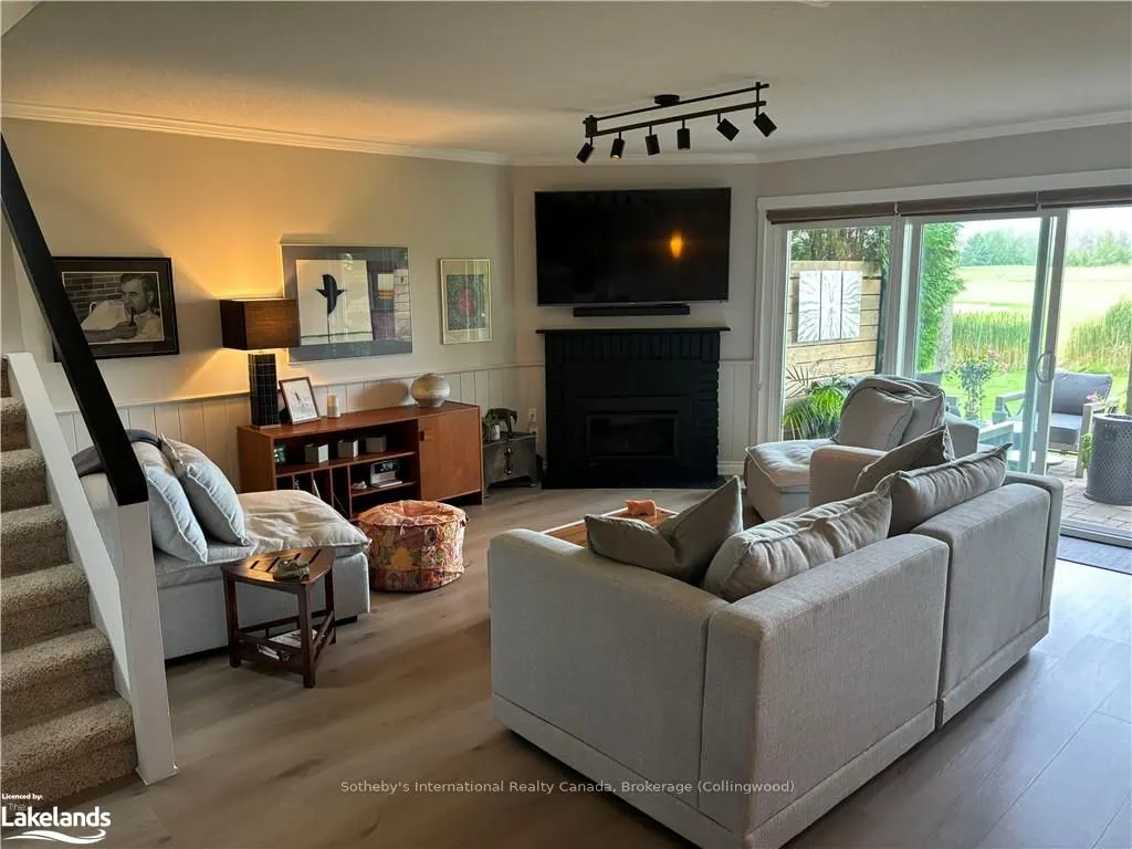 570 OXBOW Crescent #10