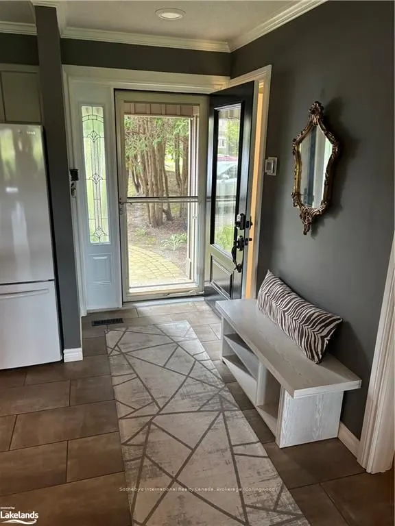 570 OXBOW Crescent #10