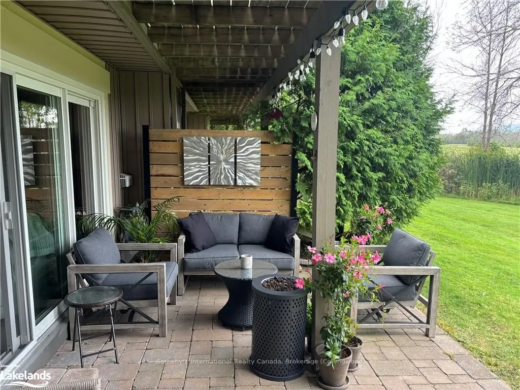 570 OXBOW Crescent #10