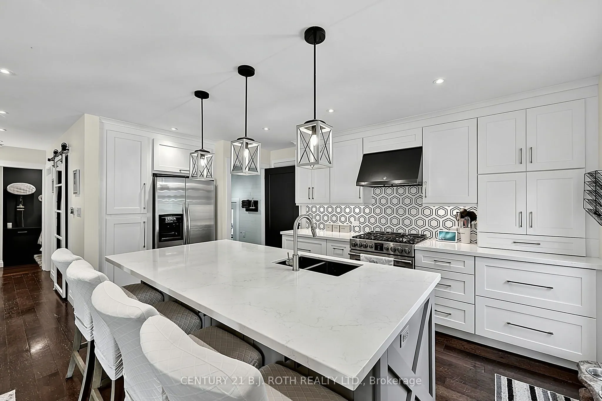 25 Glengrove Avenue