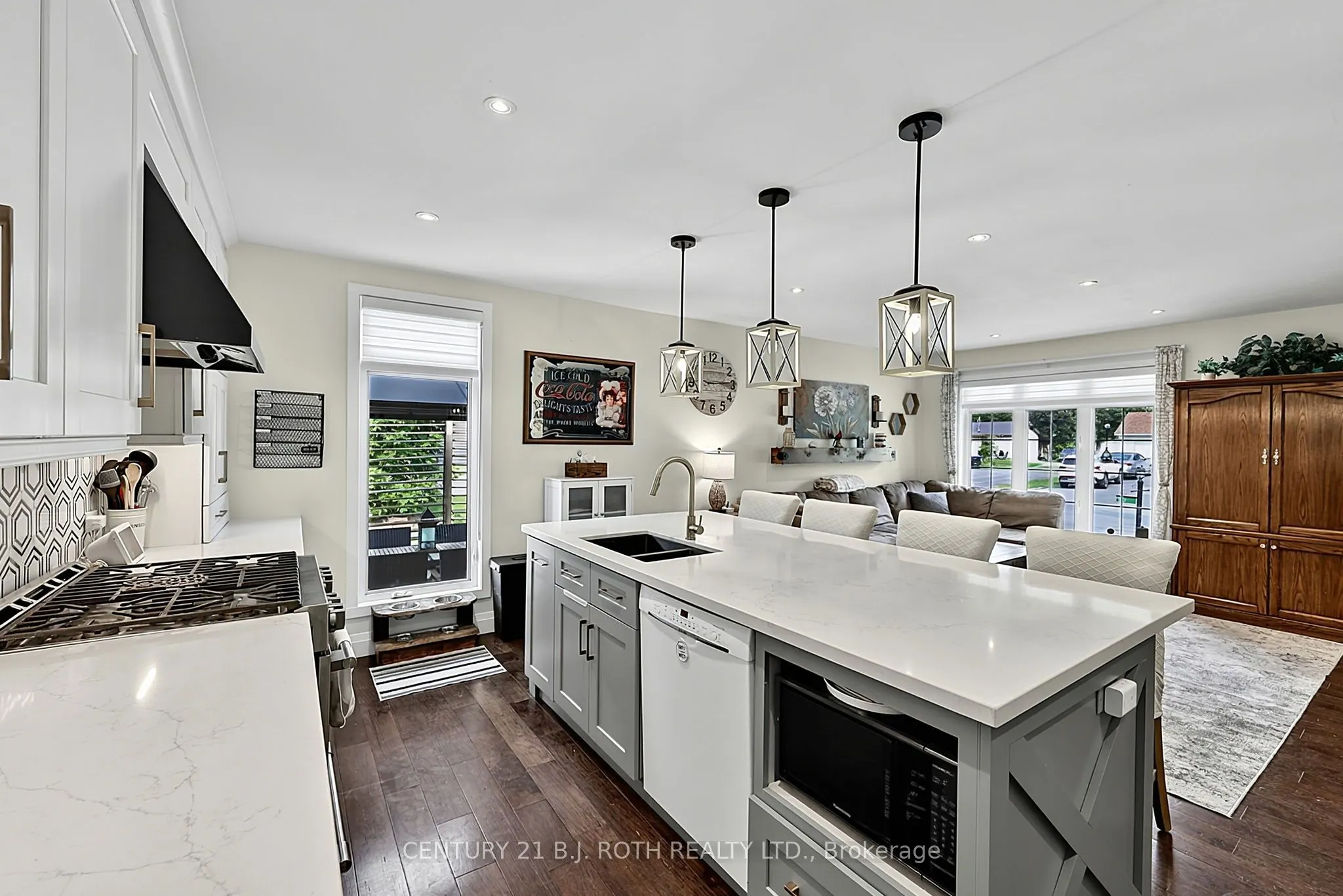 25 Glengrove Avenue