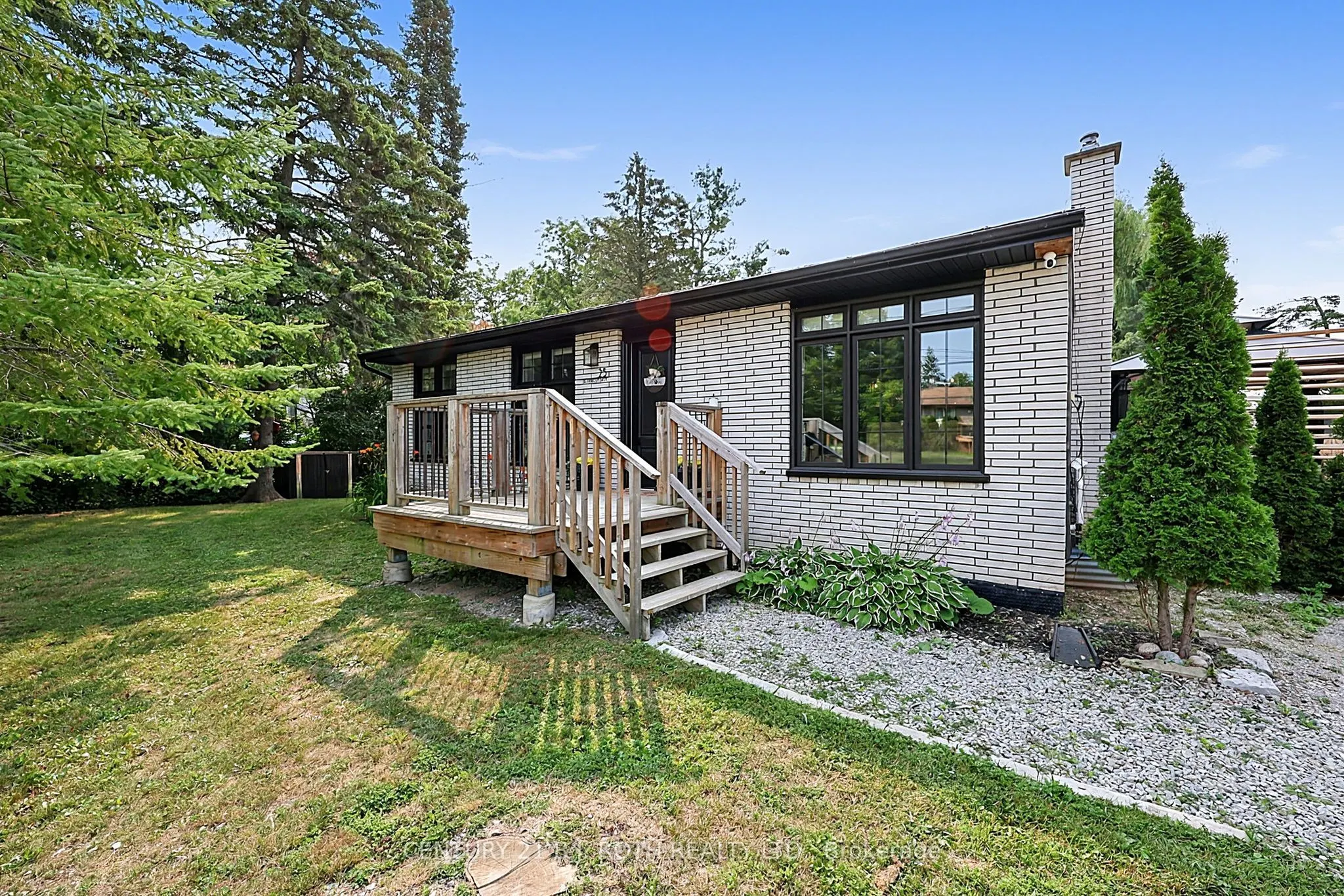 25 Glengrove Avenue