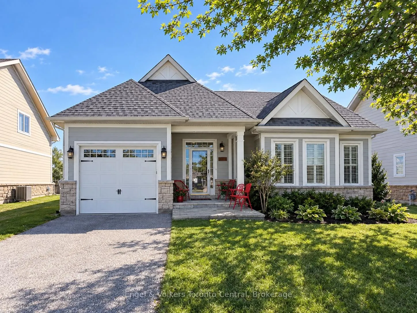 55 CLUBHOUSE Drive #37