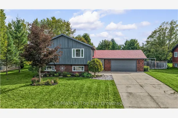 2 Red Oak Drive
