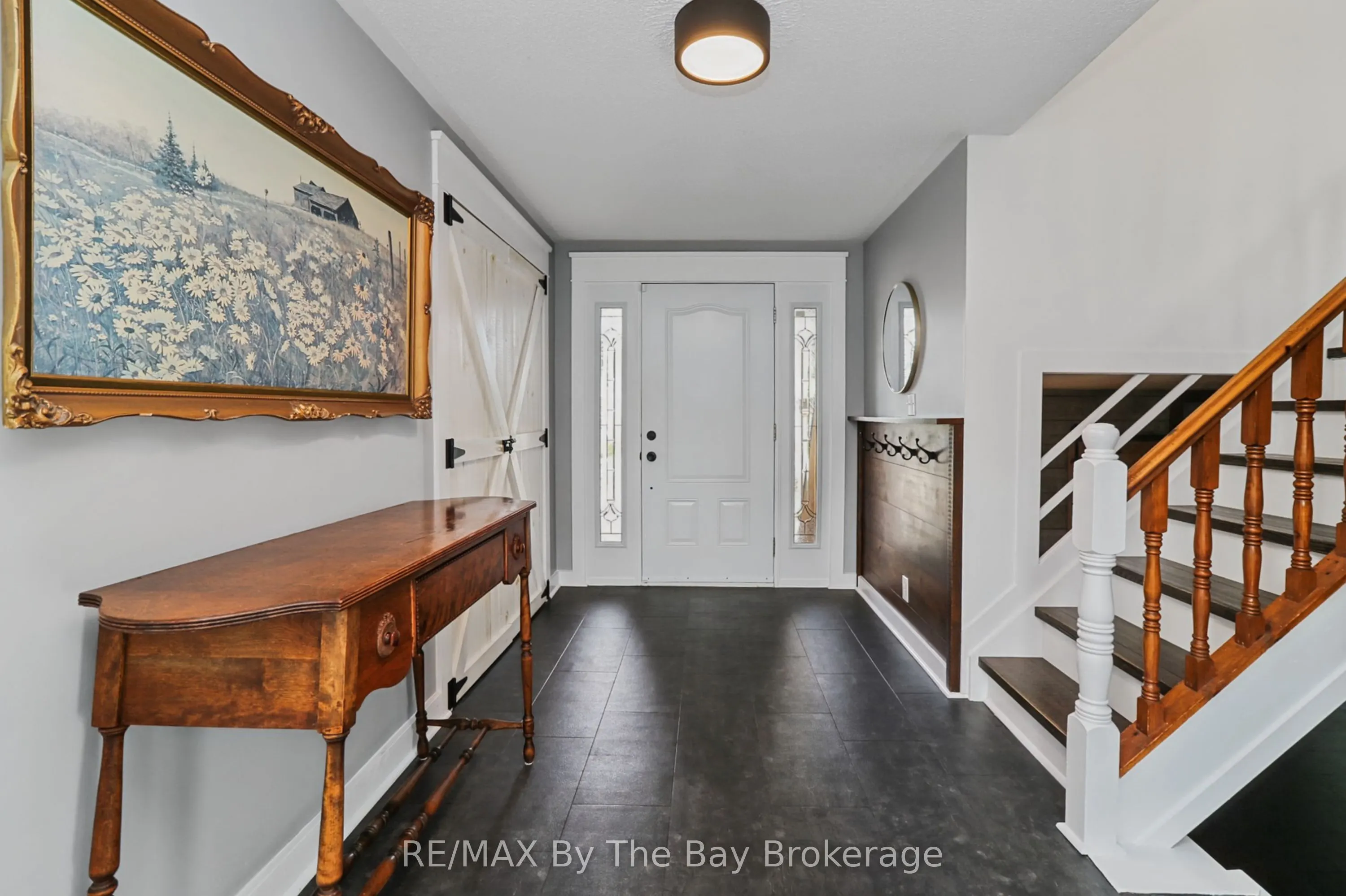 2 Red Oak Drive