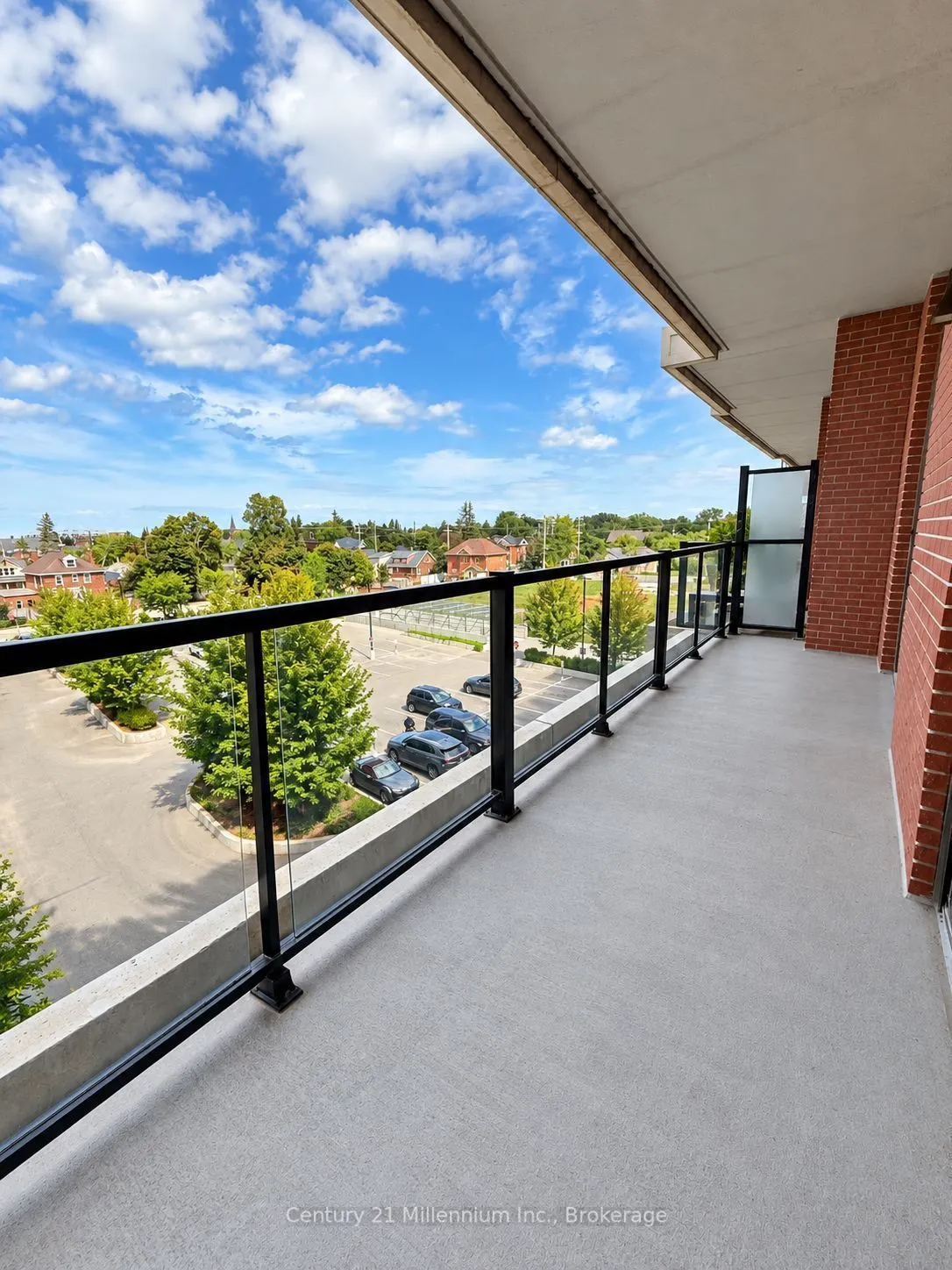 1 Hume Street #402