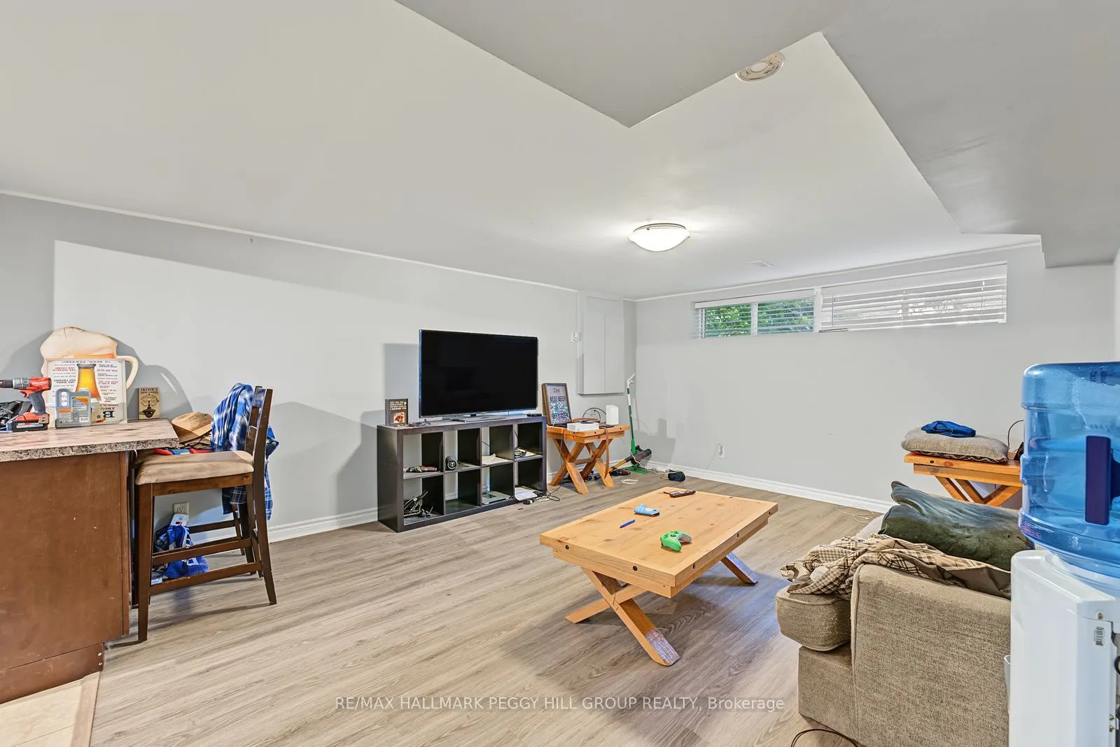 9 Baker Crescent #Lower