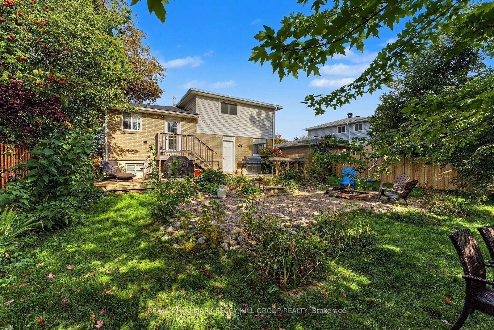 9 Baker Crescent #Lower