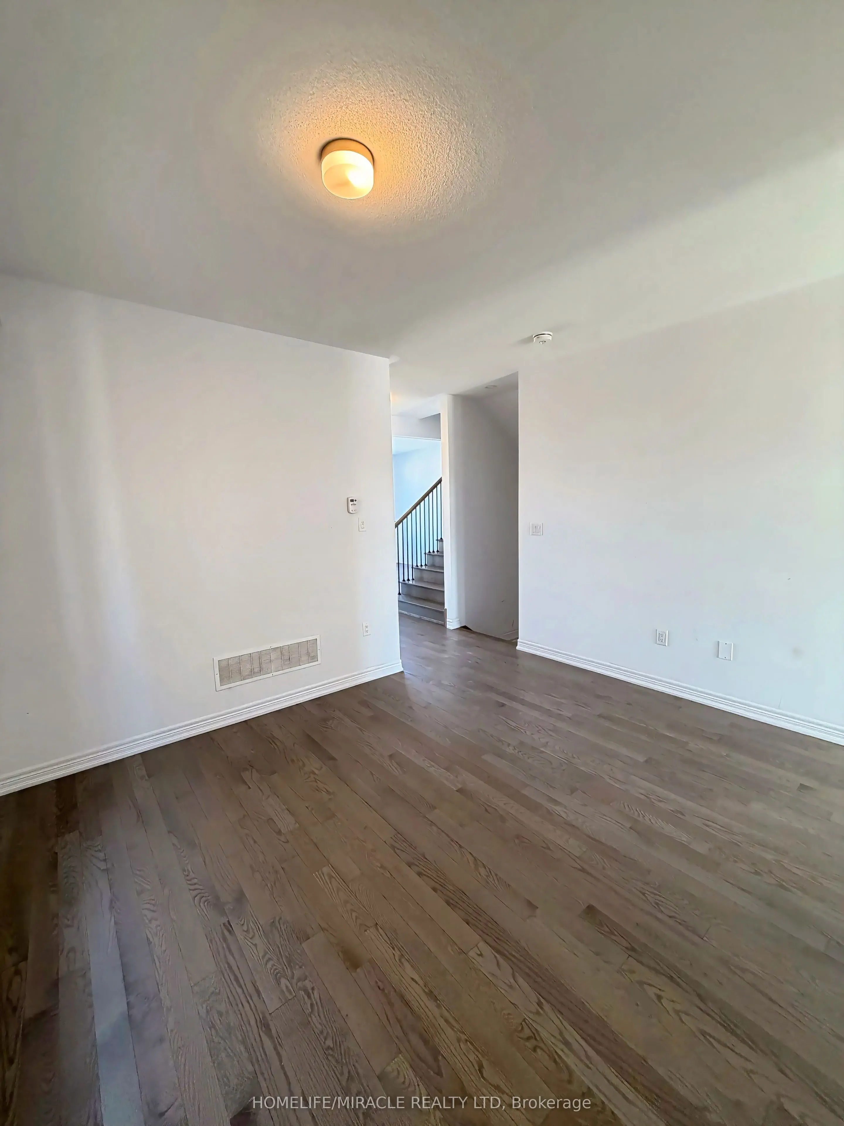 163 Fenchurch Manor