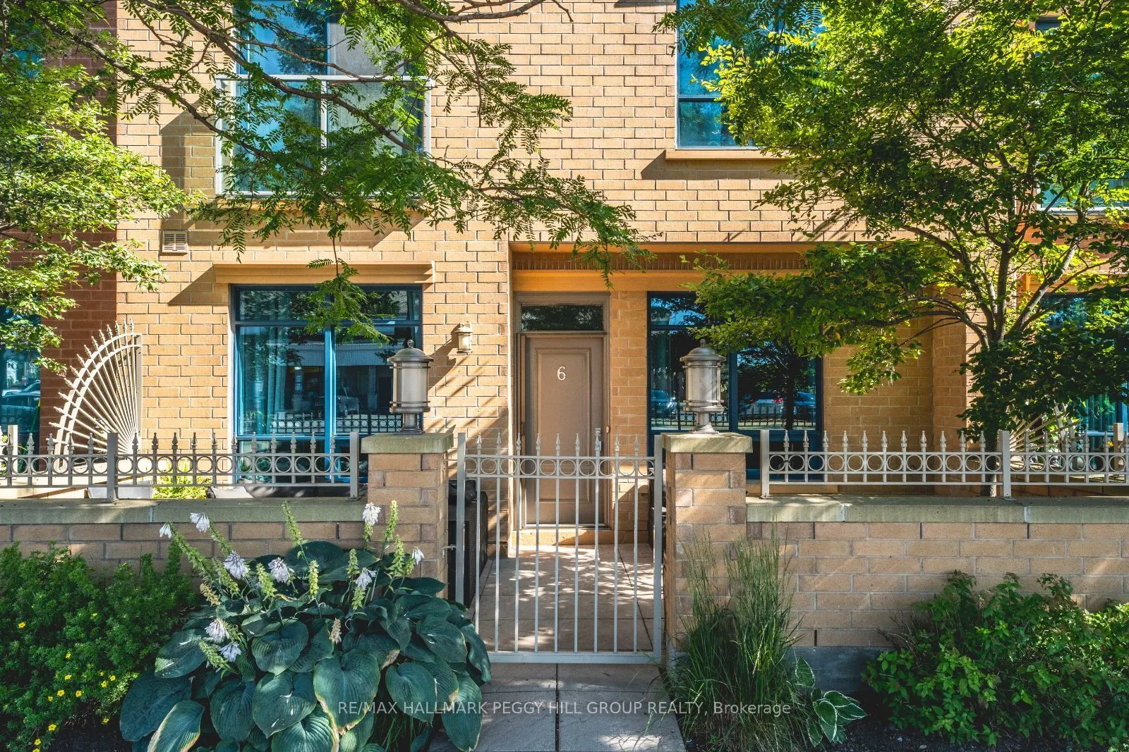 6 Victoria Street #7