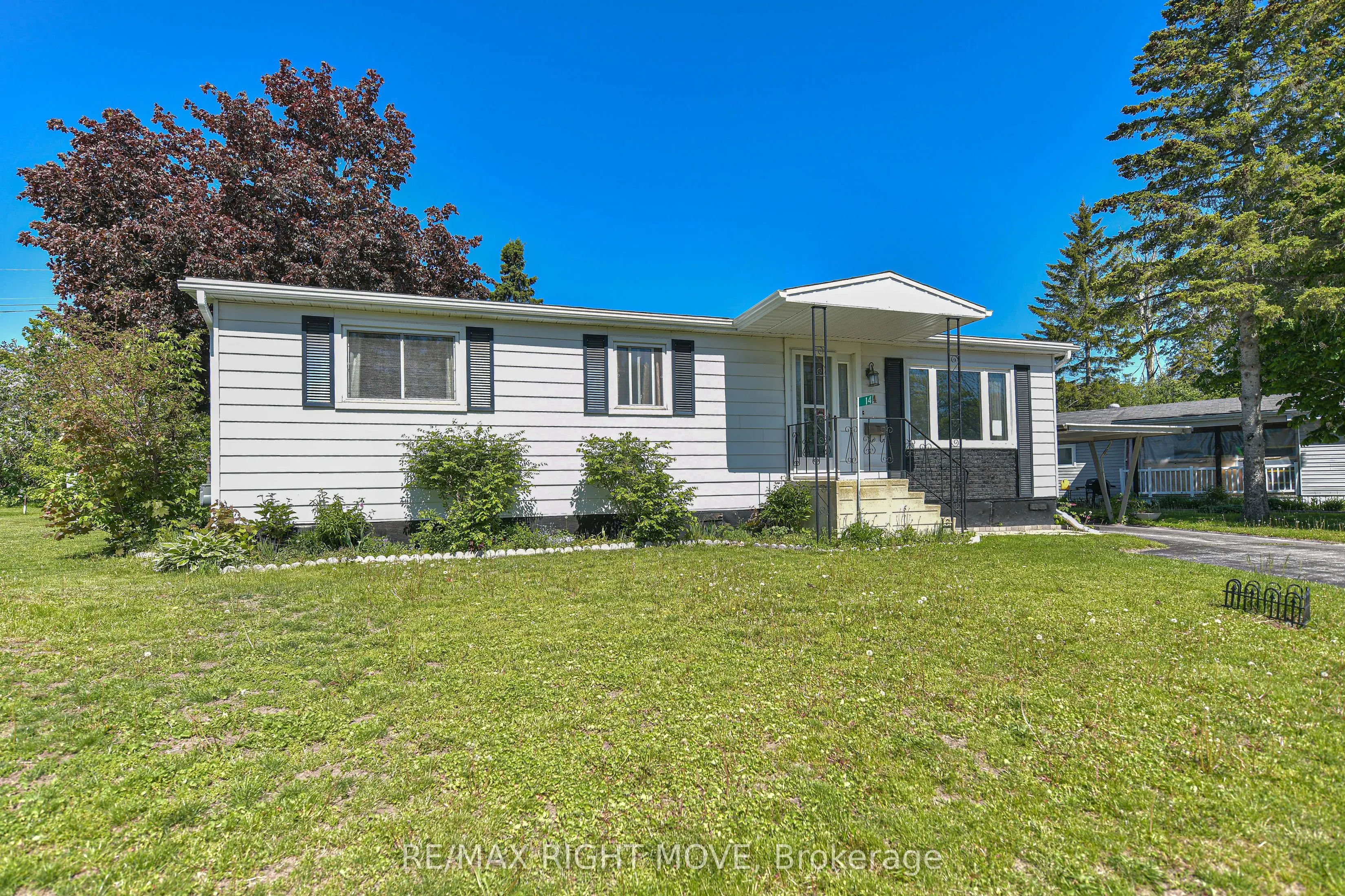 14 Muir Drive